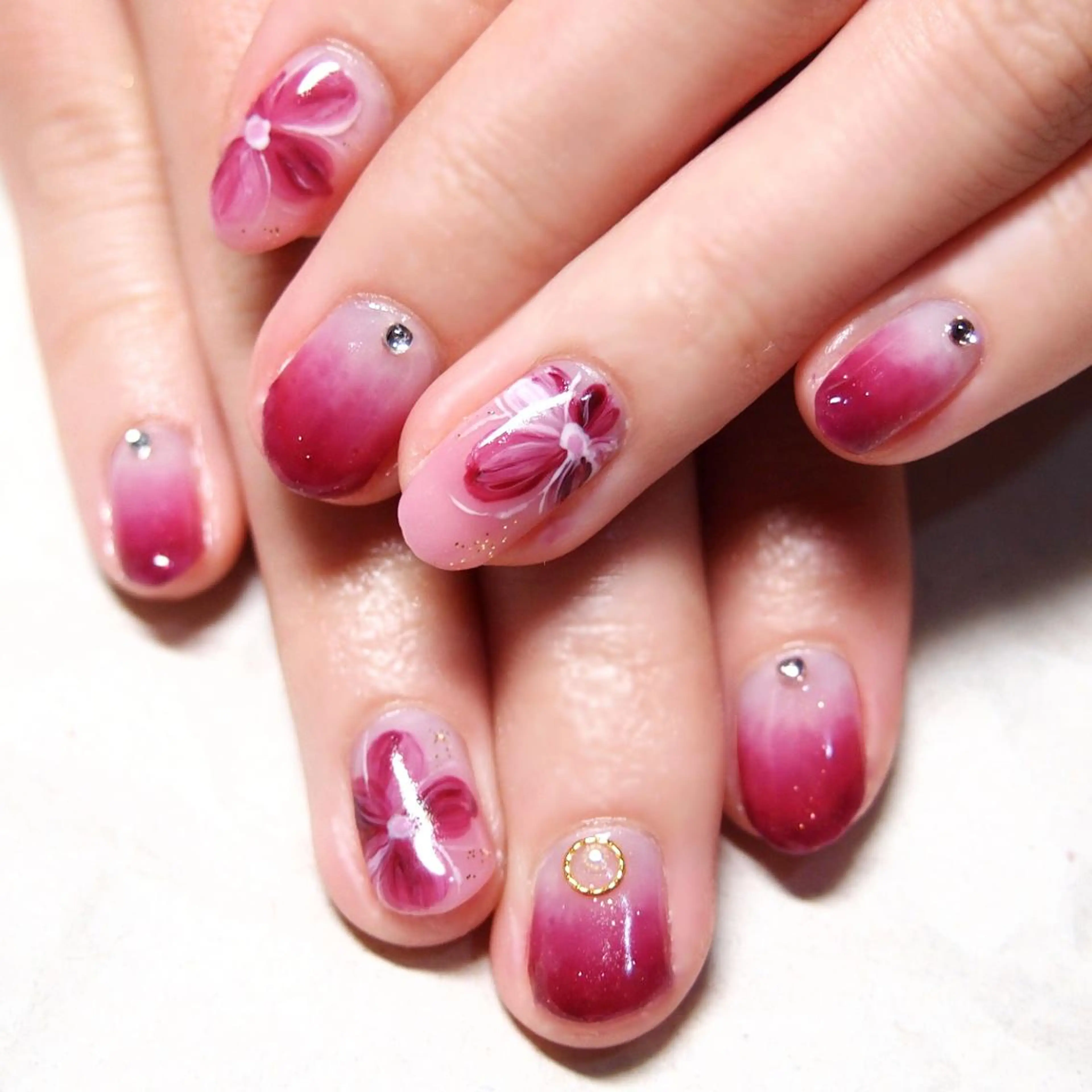 ネイル 山田 麻衣のネイルデザイン