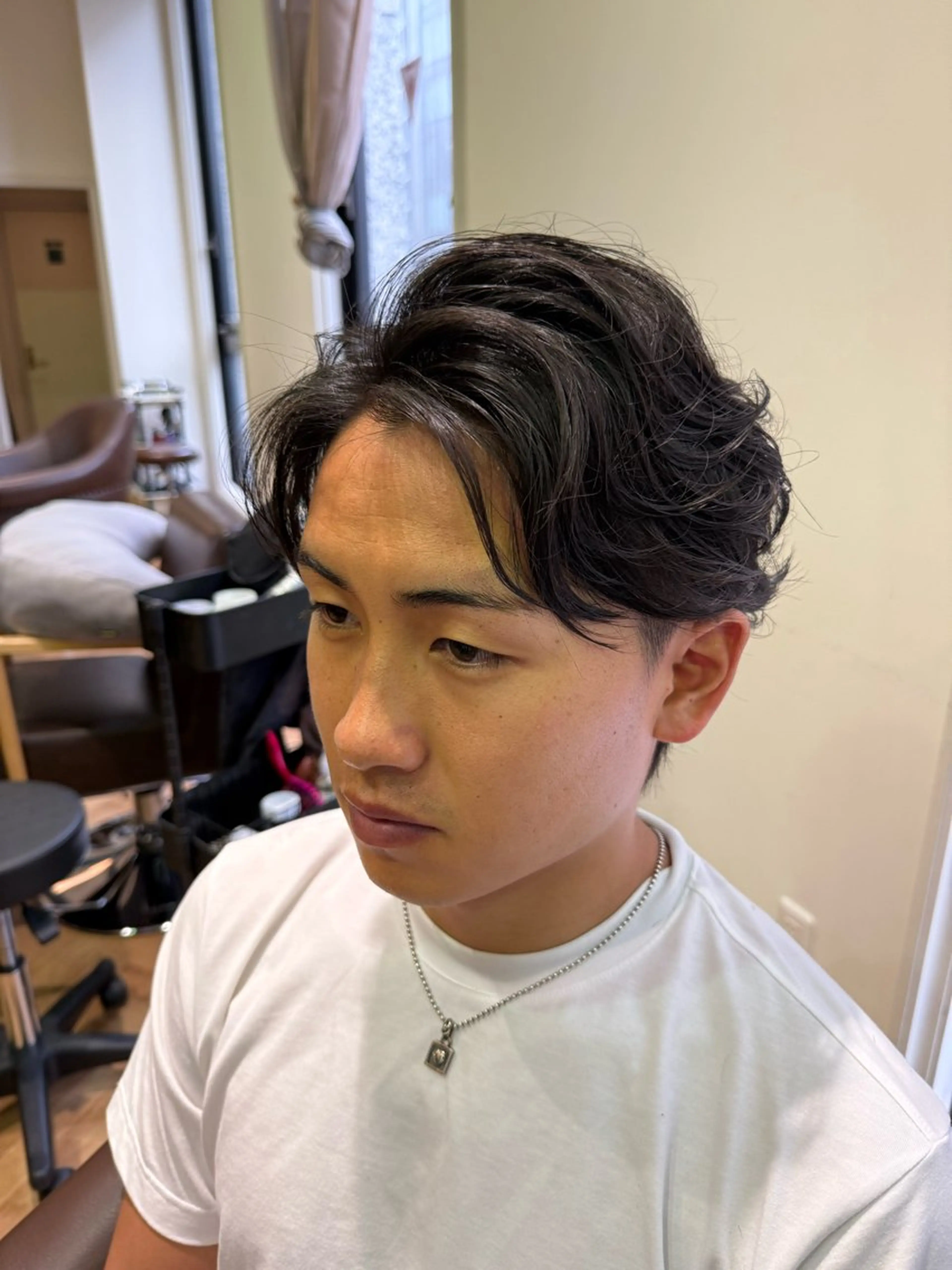 ショート メンズ フェザーパーマ メンズパーマ 溝口 槙里也のヘアスタイル