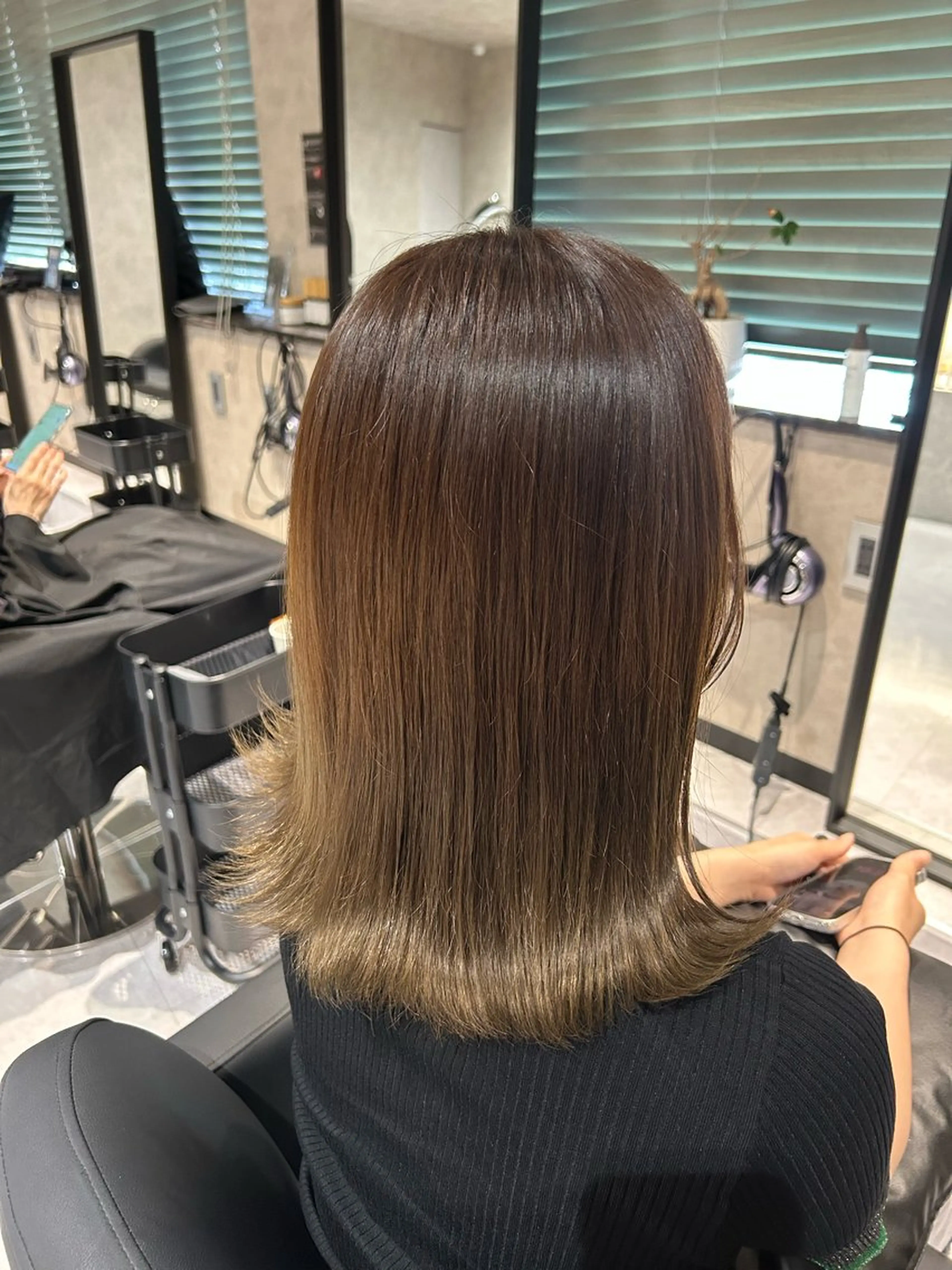 ミディアム カラー ヘアカラー トリートメント 《.Xian》リク /透明感カラー/艶髪のヘアスタイル