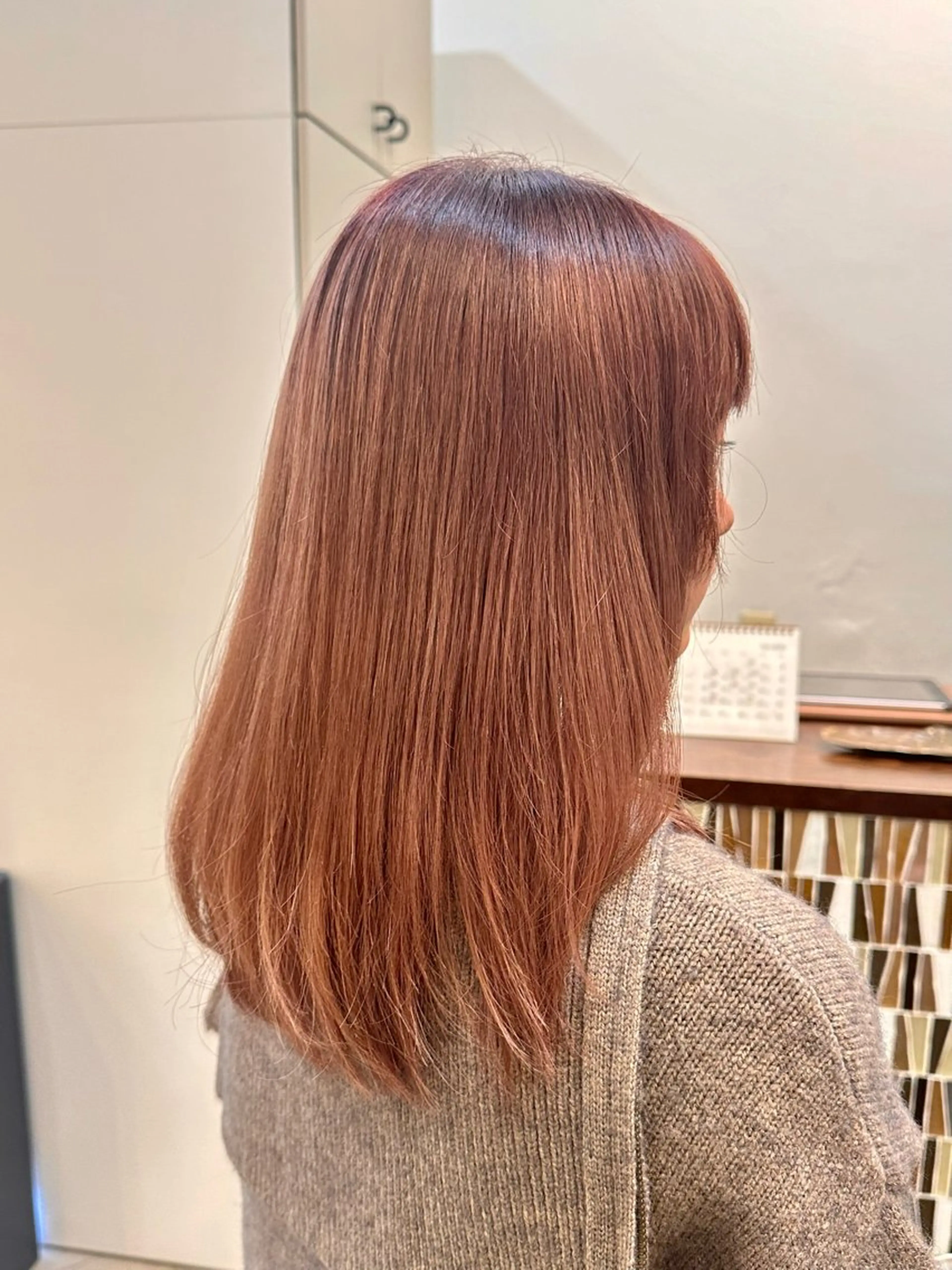 セミロング カラー ヘアカラー トリートメント 村上 滉弥のヘアスタイル