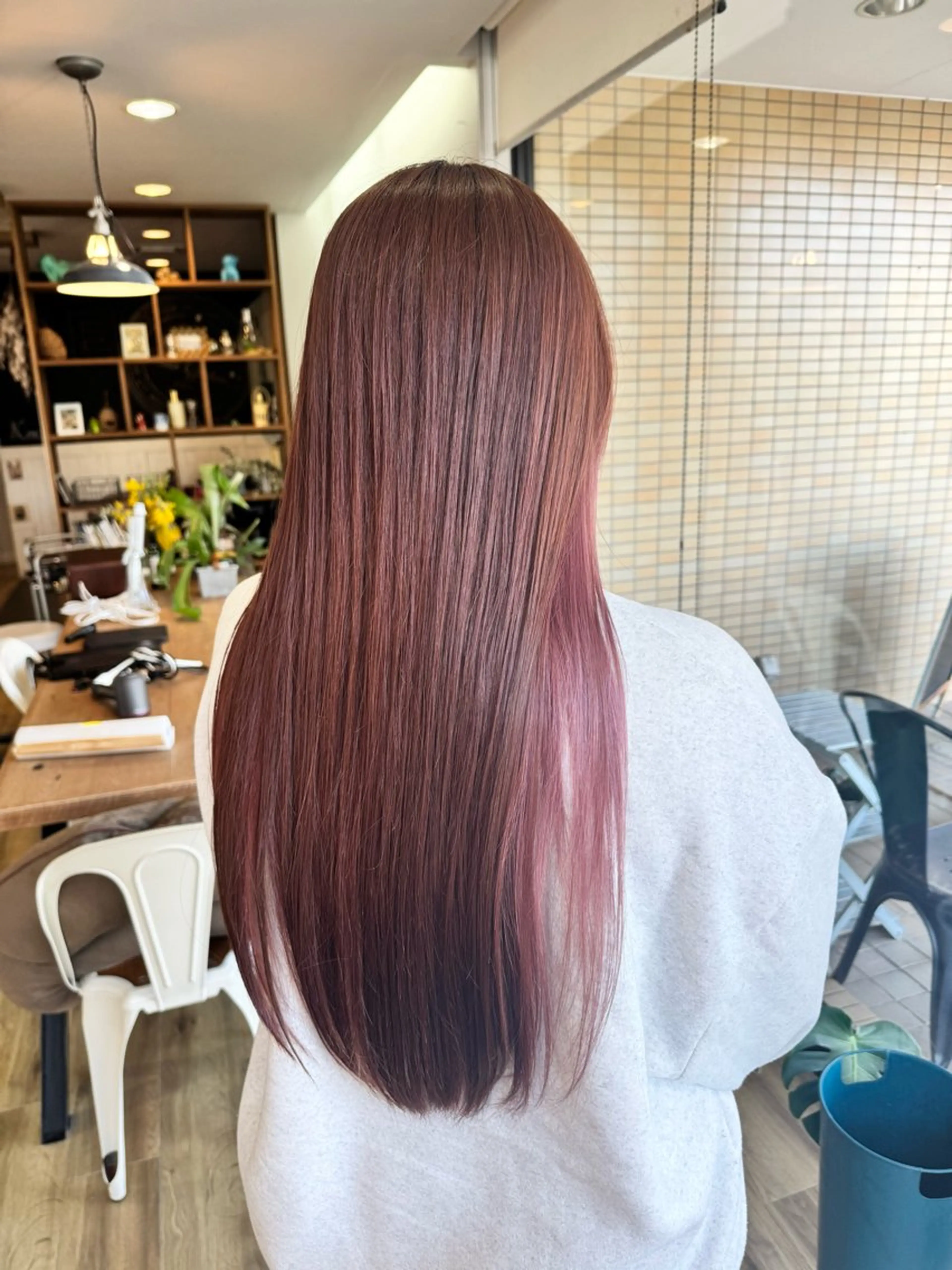 ロング カラー ブリーチ ピンクカラー ヘアカラー トリートメント ツキダテ ユイのヘアスタイル