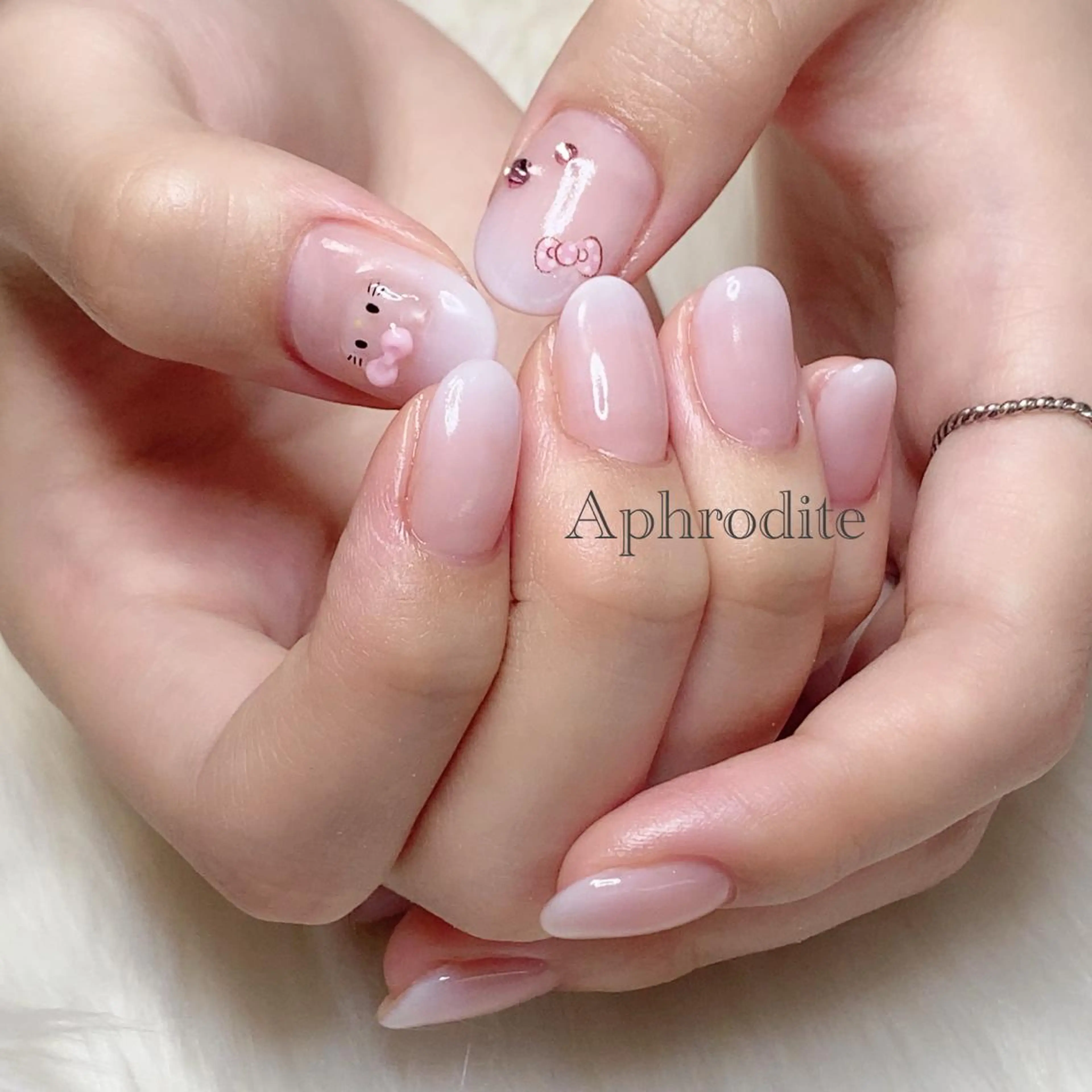 ネイル Aphrodite パラジェル認定サロンのネイルデザイン