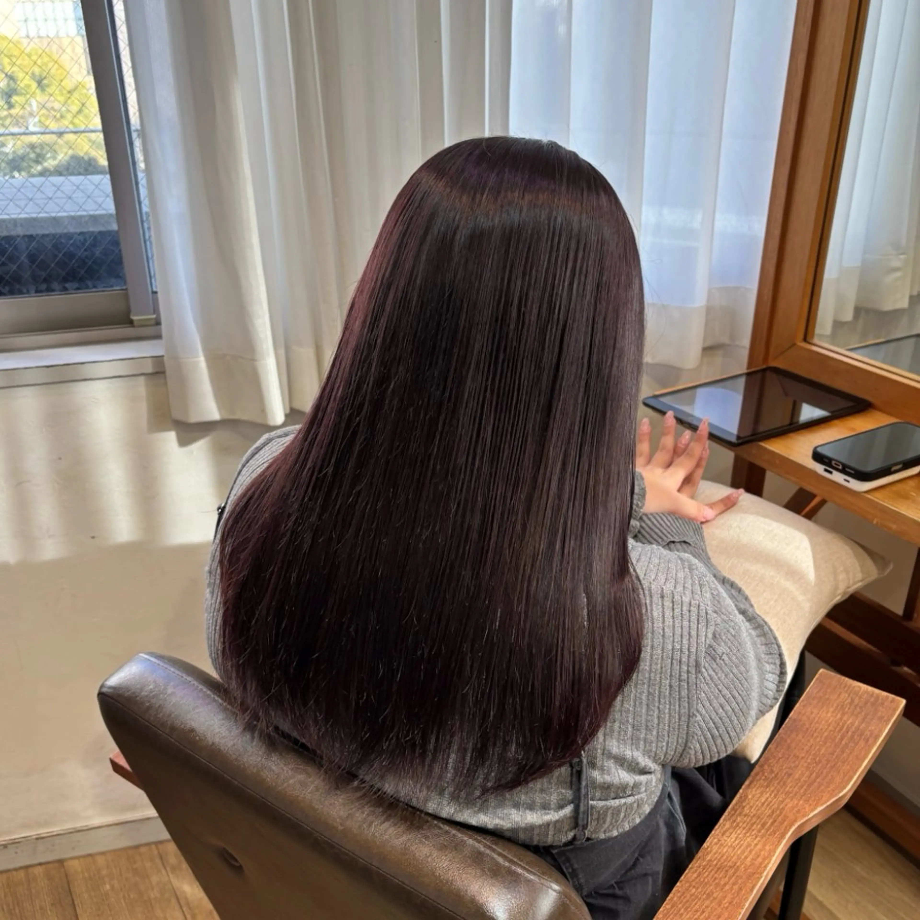 ロング カラー パーマ 黒髪 ラベンダーカラー カット ヘアカラー トリートメント RINNO🌷艶髪/ 透明感&艶カラーのヘアスタイル