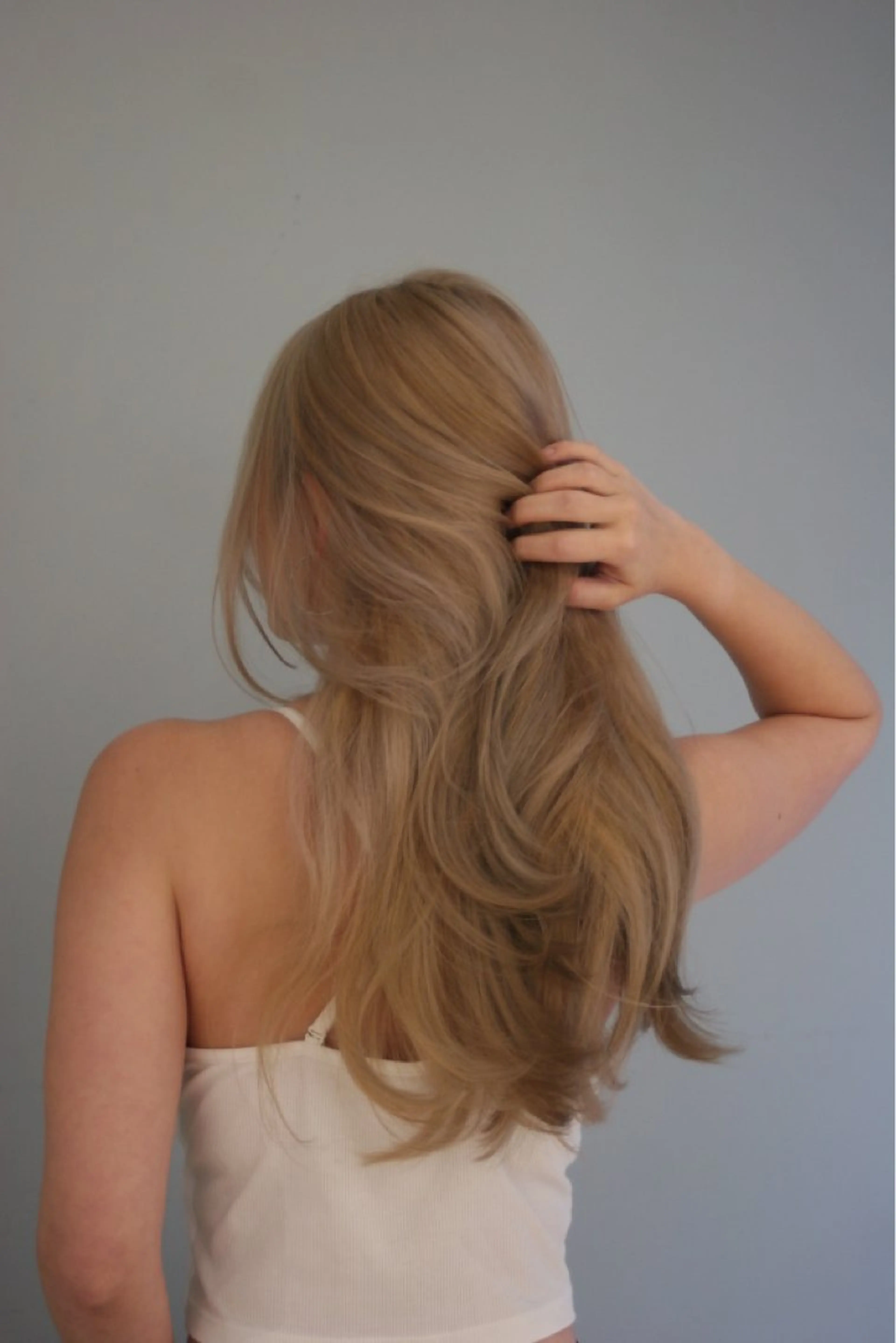 ロング カラー ベージュカラー ブリーチ ブロンド ハイレイヤー レイヤーカット ONDO所属・梅田酸性縮毛矯正/ 韓国ヘア/ユナ🩰のヘアスタイル