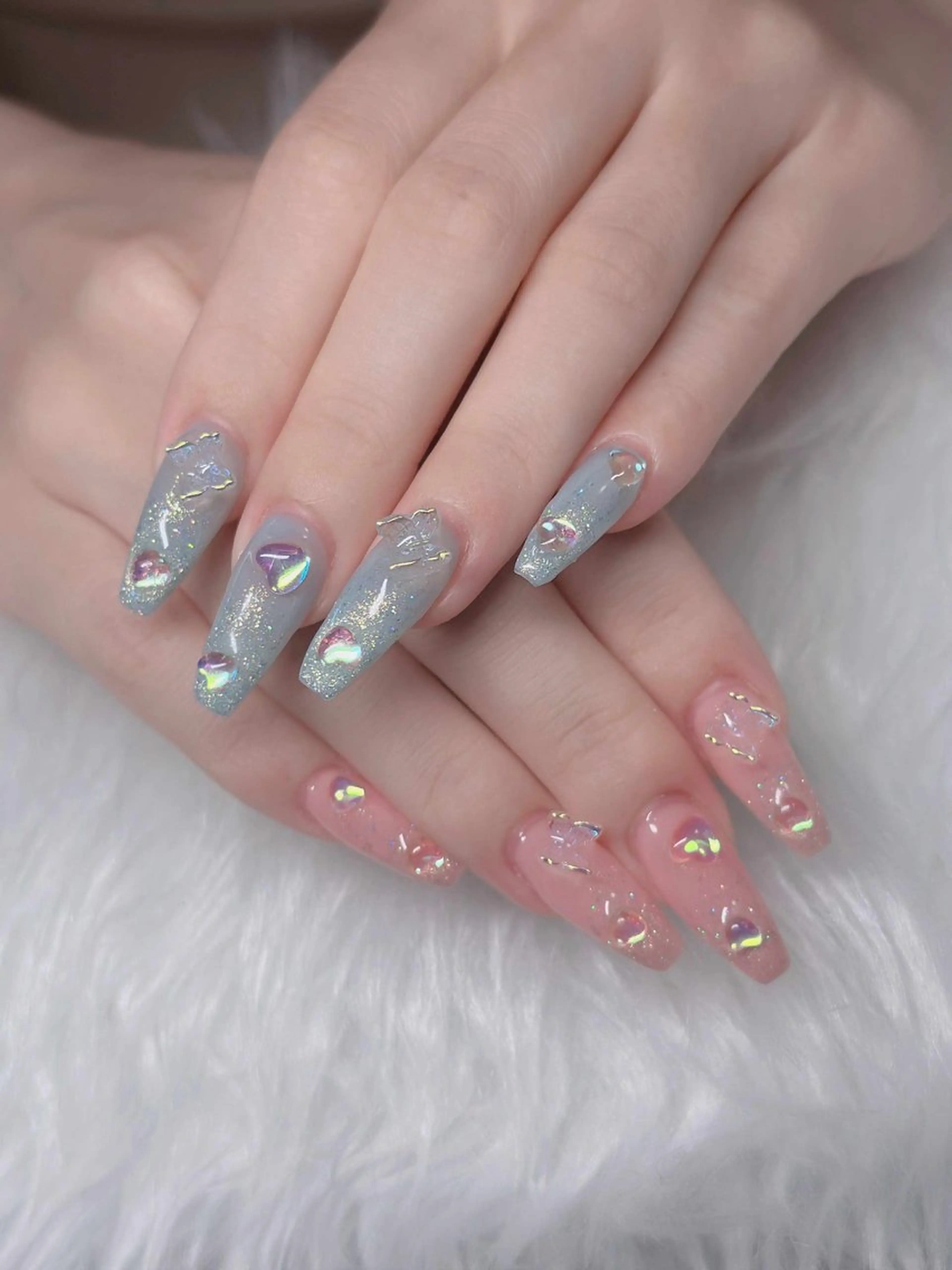 ネイル オーロラネイル フレンチネイル ジェルネイル ハロウィン キラキラネイル H.baby Nail Salonのネイルデザイン