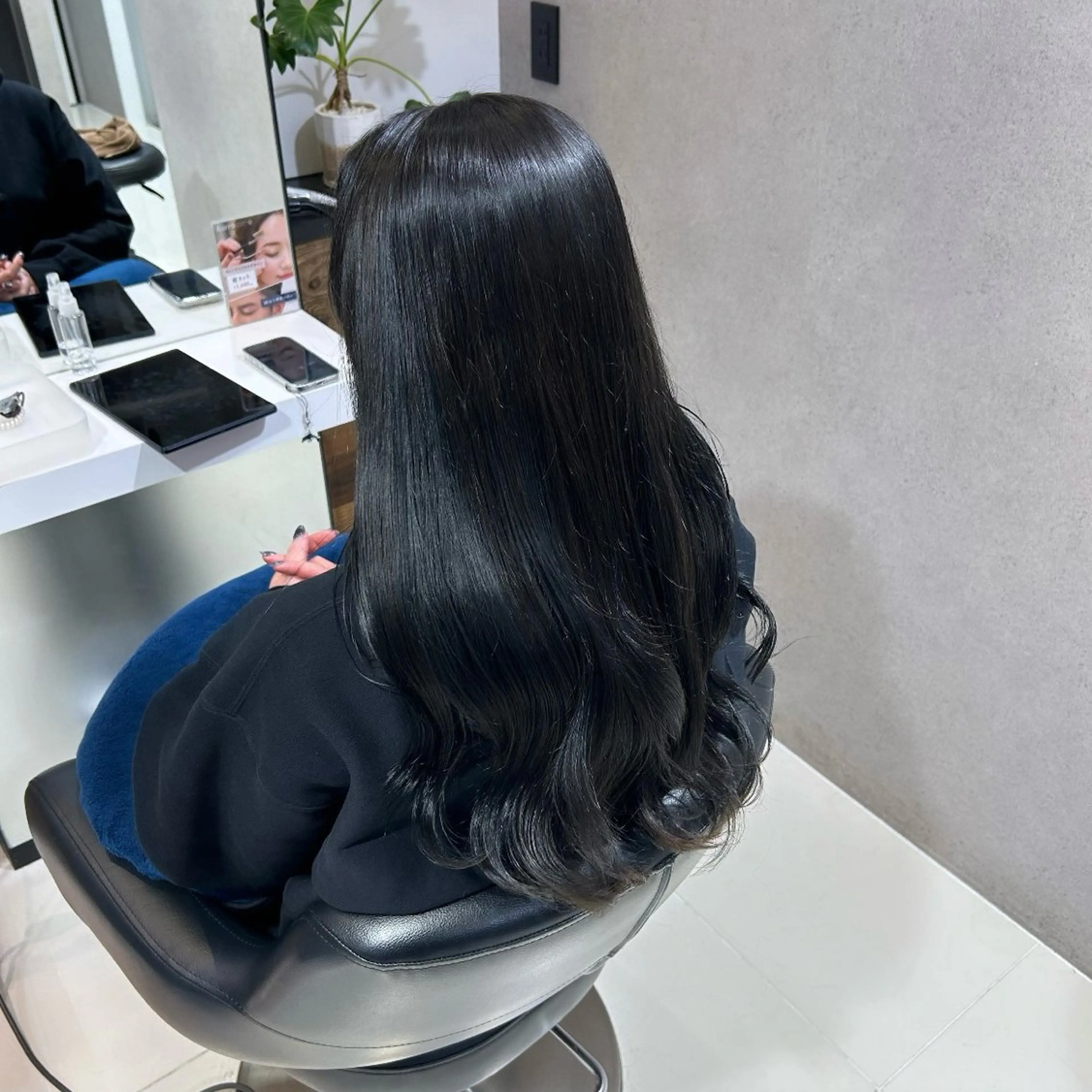 ロング ヘアカラー トリートメント ちさと/メンズ ショート/縮毛矯正のヘアスタイル