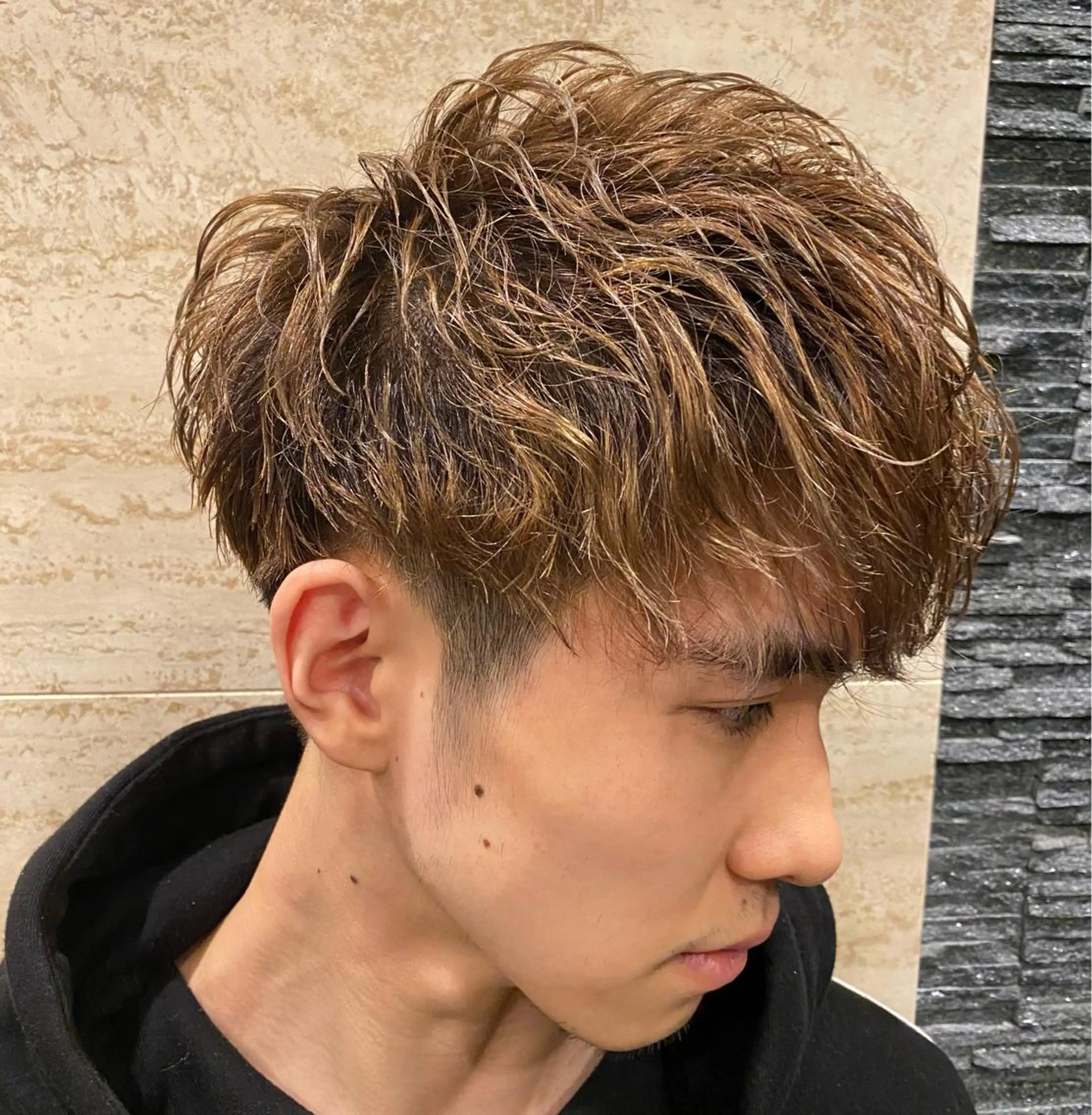 ショート パーマ メンズ 浅見 天翔のヘアスタイル
