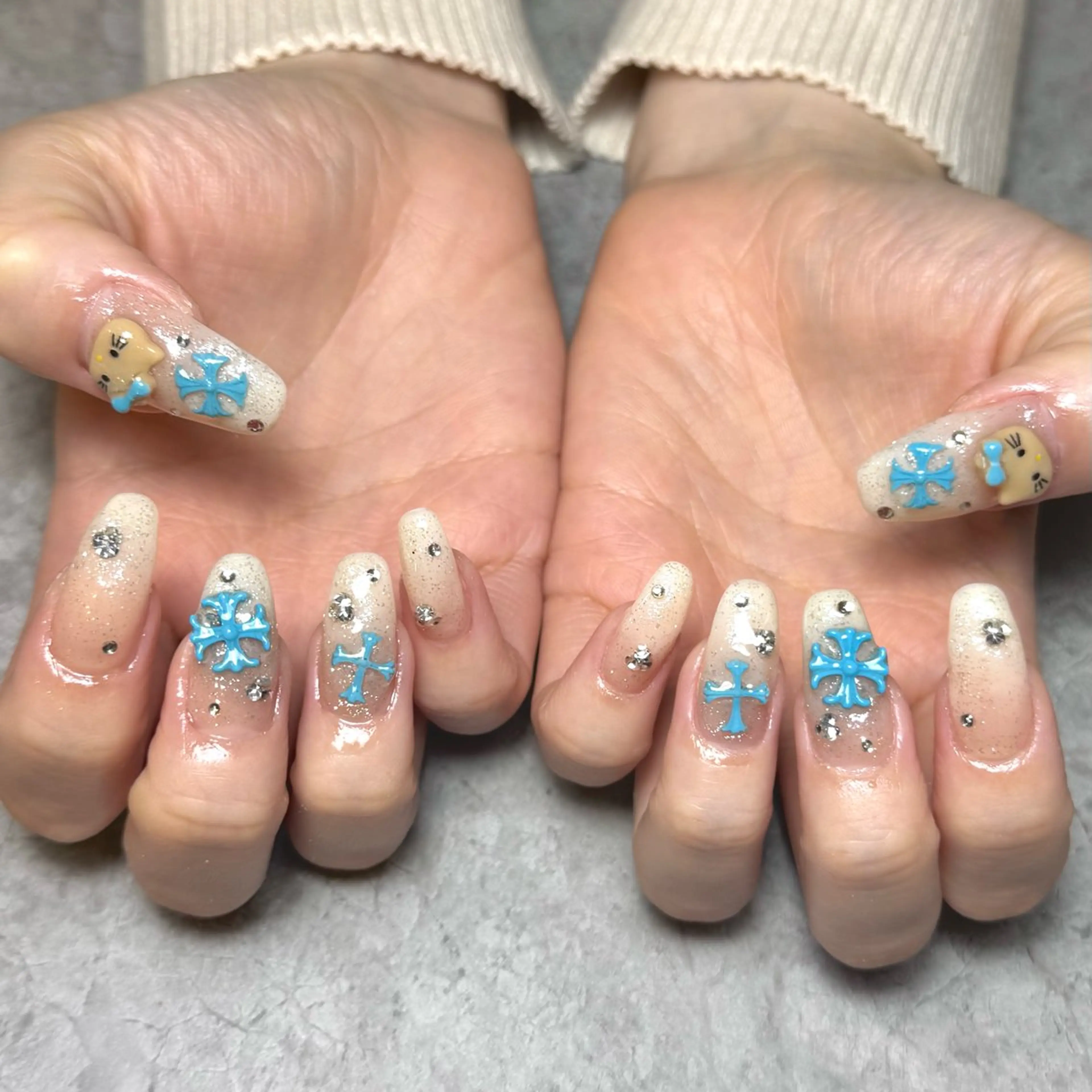 ネイル グラデーション キラキラネイル ハンドネイル Nail Salon Lillion【リリオン】所属・lillion karenのネイルデザイン