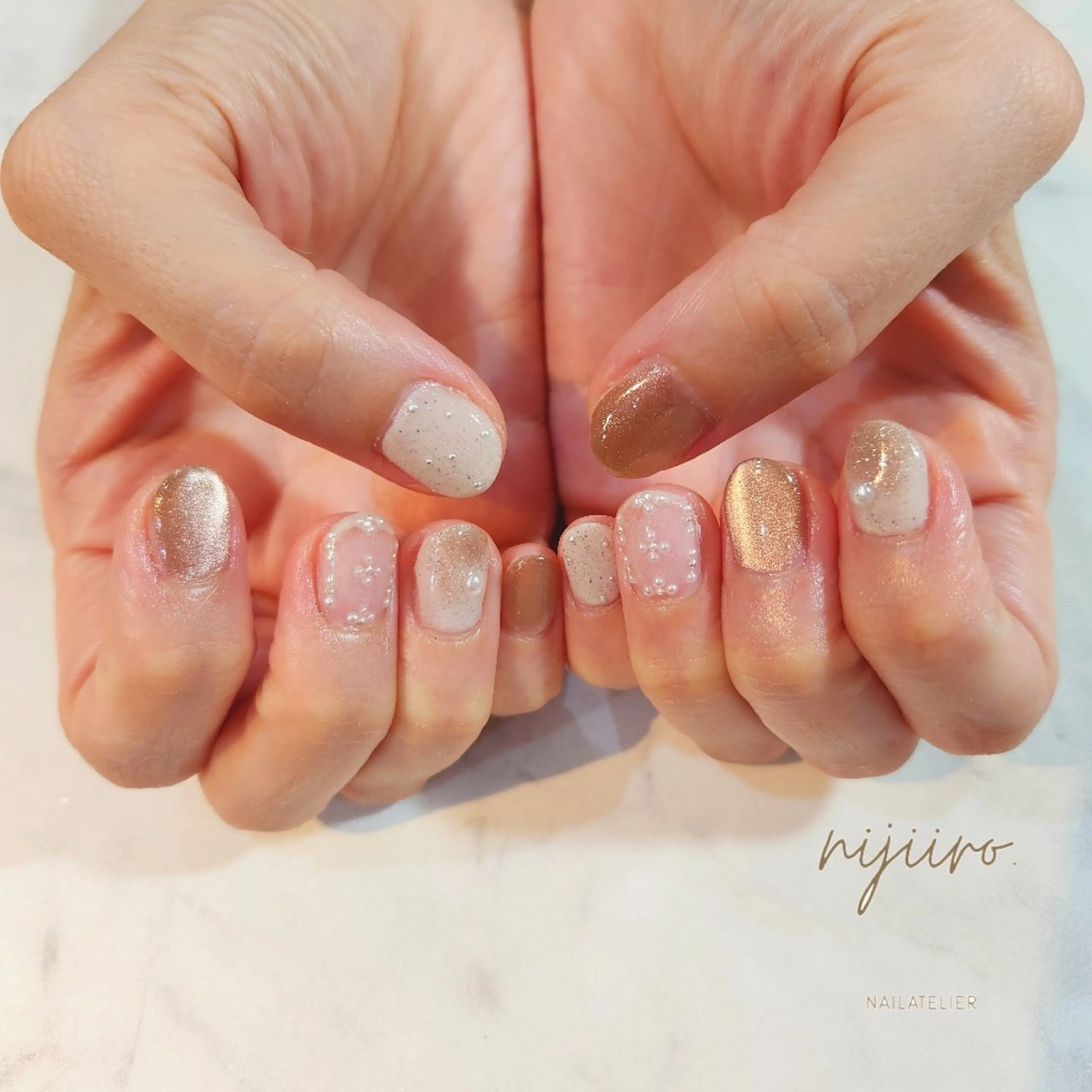 ネイル ハンドネイル nailatelier nijiiro.所属・nijiiro🌈 サトウのネイルデザイン