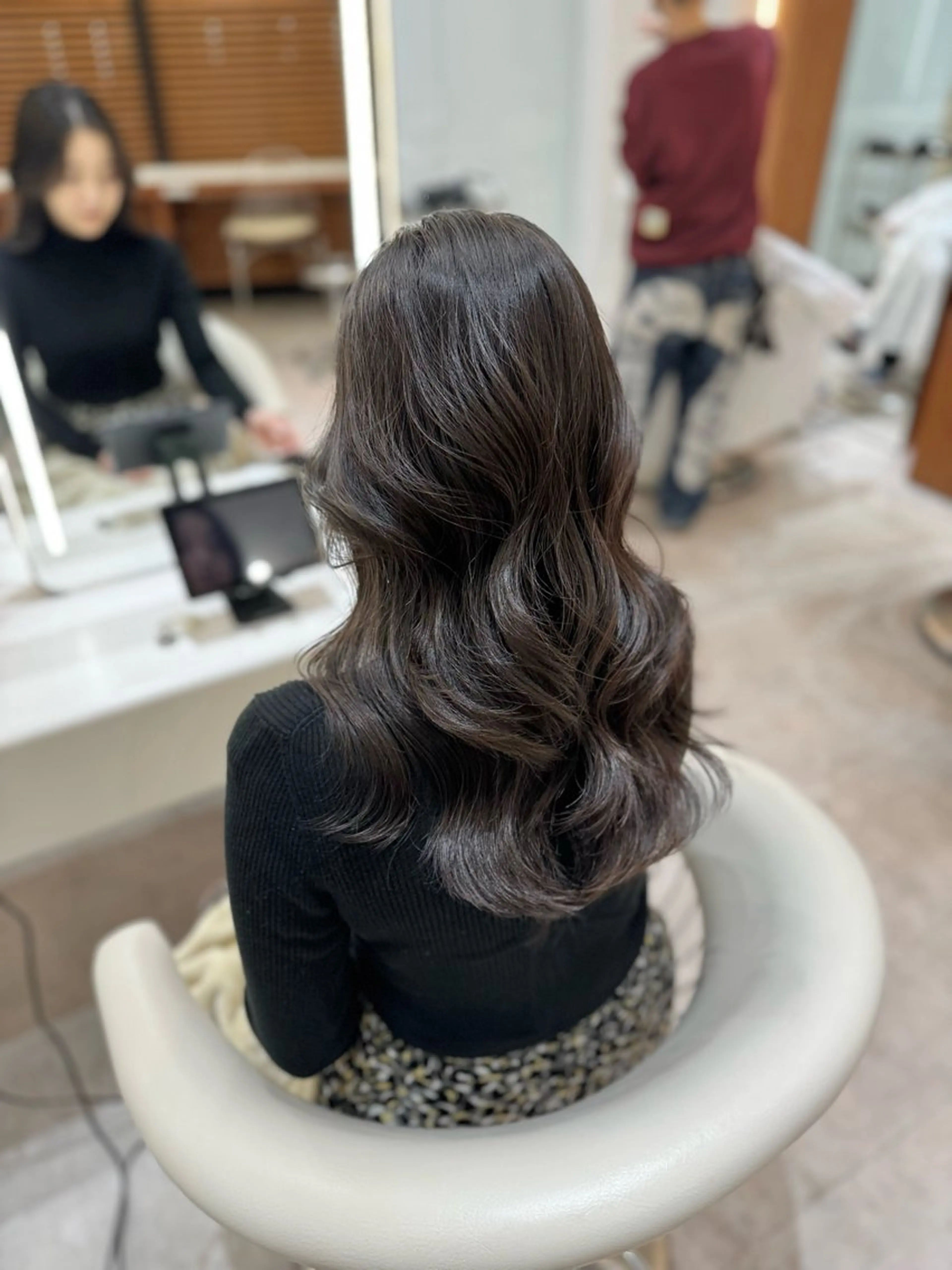 セミロング カラー ブルーカラー ダークグレー ダークグレージュ グレージュ シルバー カット ヘアカラー トリートメント ヘアセット 韓国レイヤー🇰🇷 韓国研修◎渋谷カイトのヘアスタイル