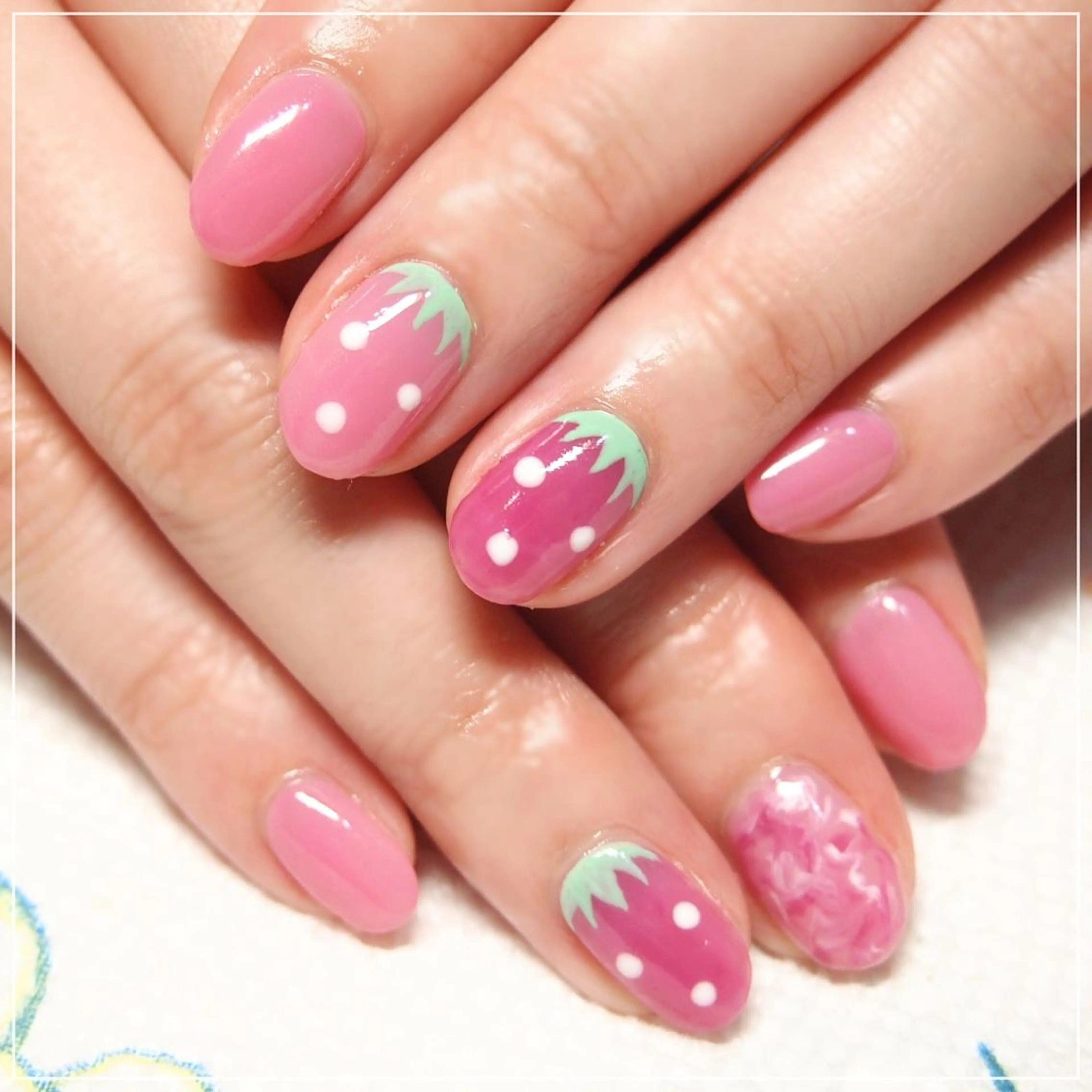 ネイル 山田 麻衣のネイルデザイン