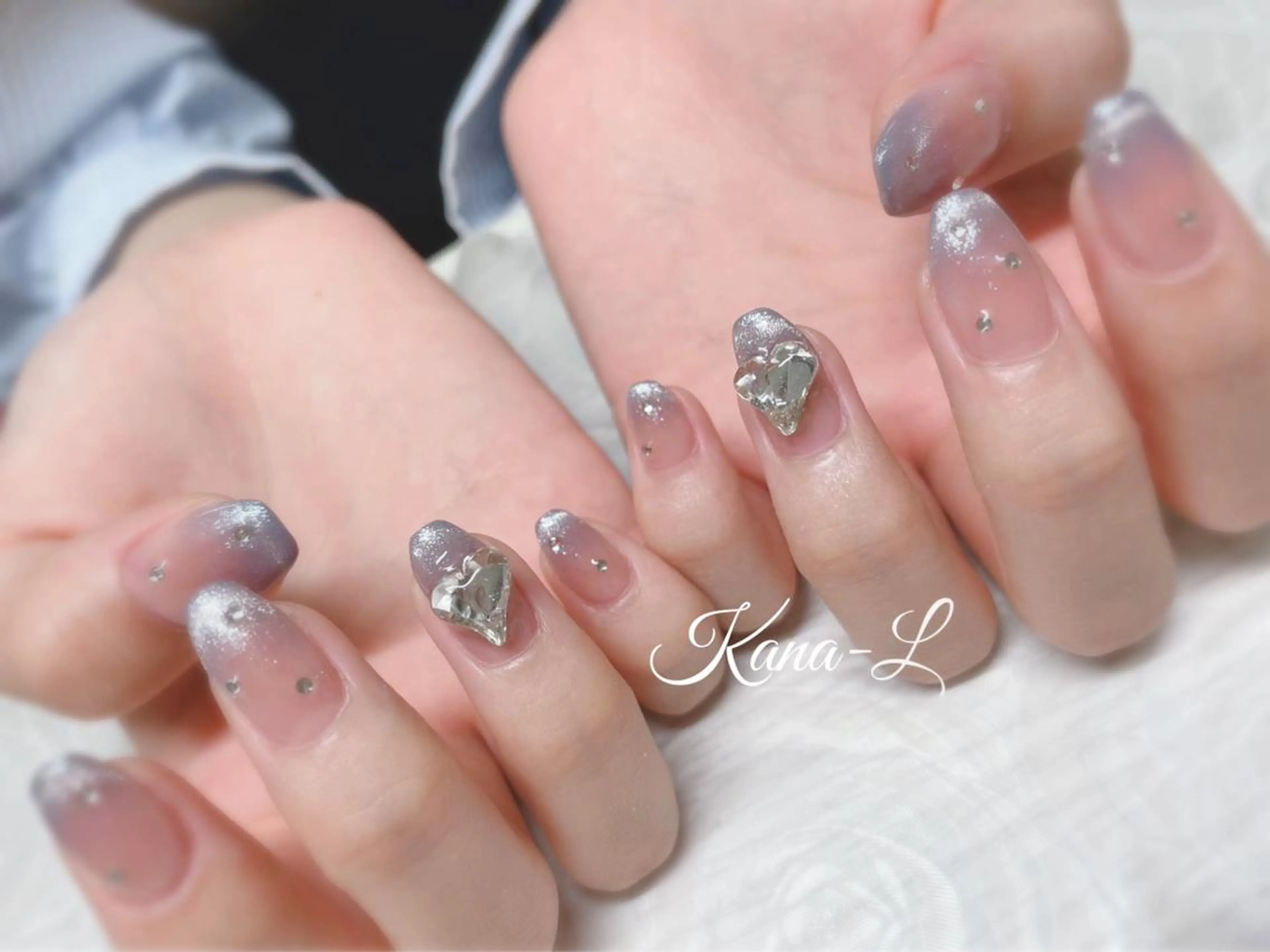 カラー ネイル キラキラネイル 韓国ネイル マグネットネイル ワンホンネイル 芦辺 香奈のネイルデザイン