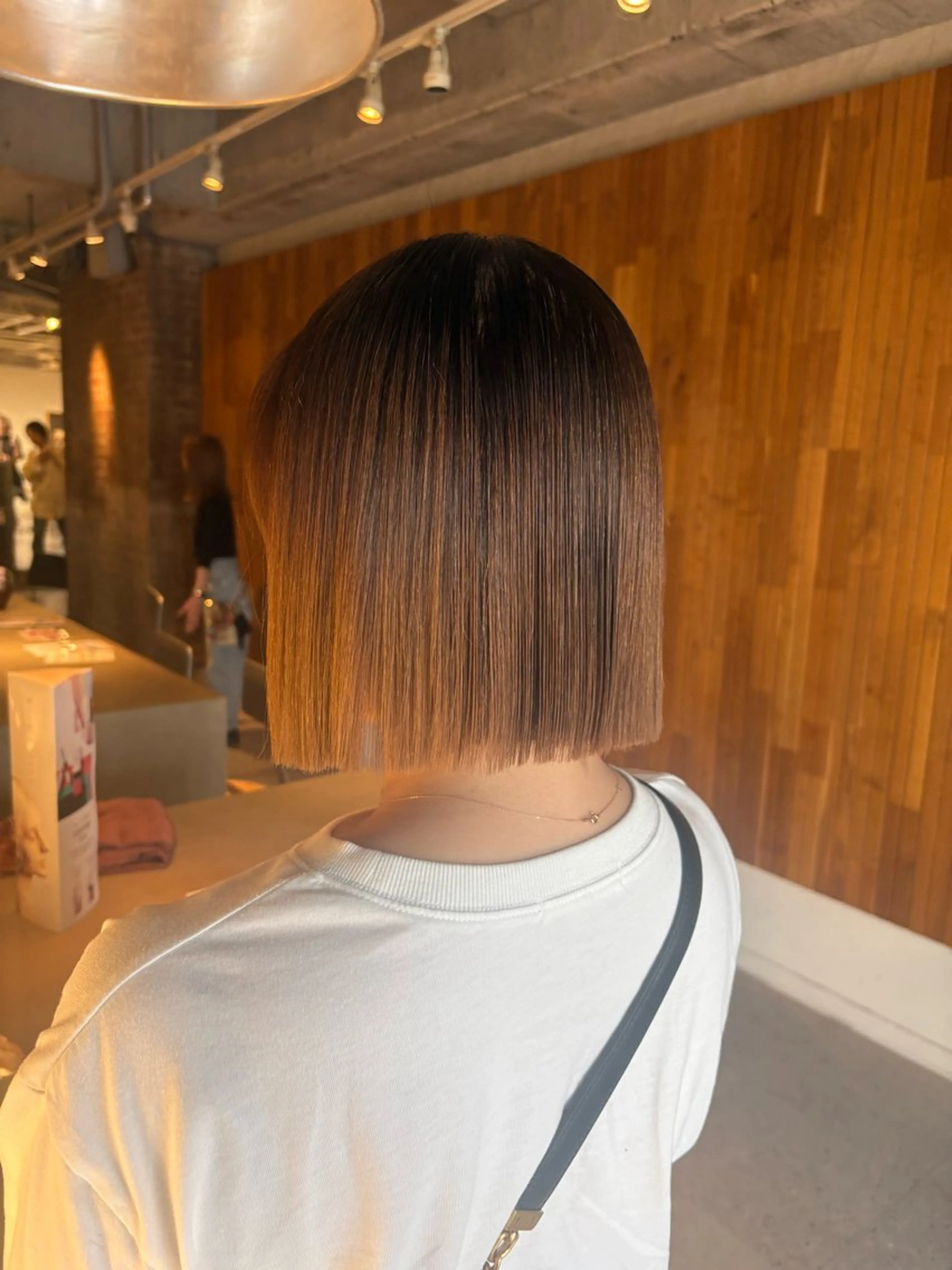 ミディアム 酸性ストレート 🎀韓国レイヤー/透 明感カラー/airiのヘアスタイル