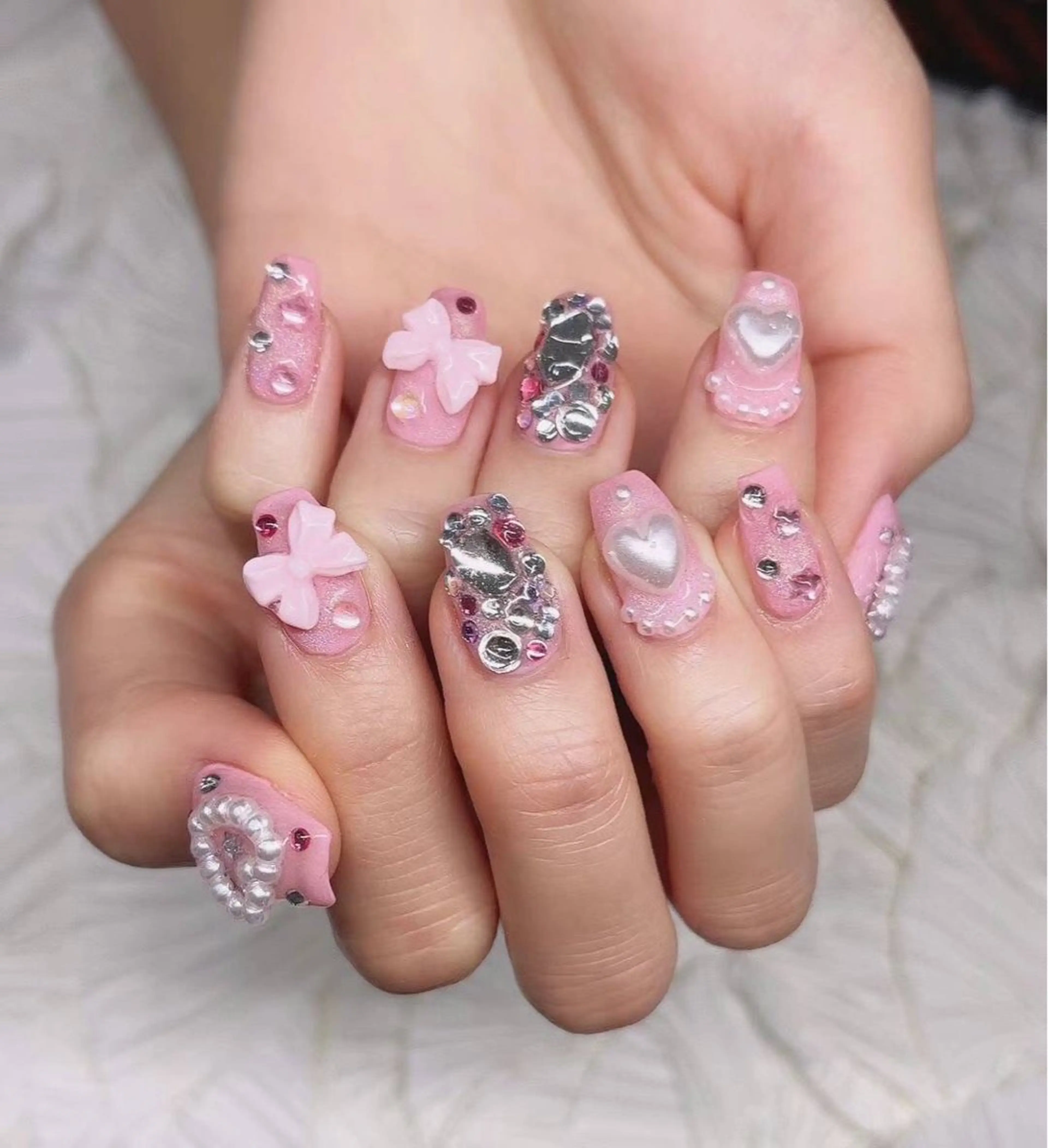 ネイル ガーリー ピンク Babarla　Nail　Salon所属・babarla Nailのネイルデザイン