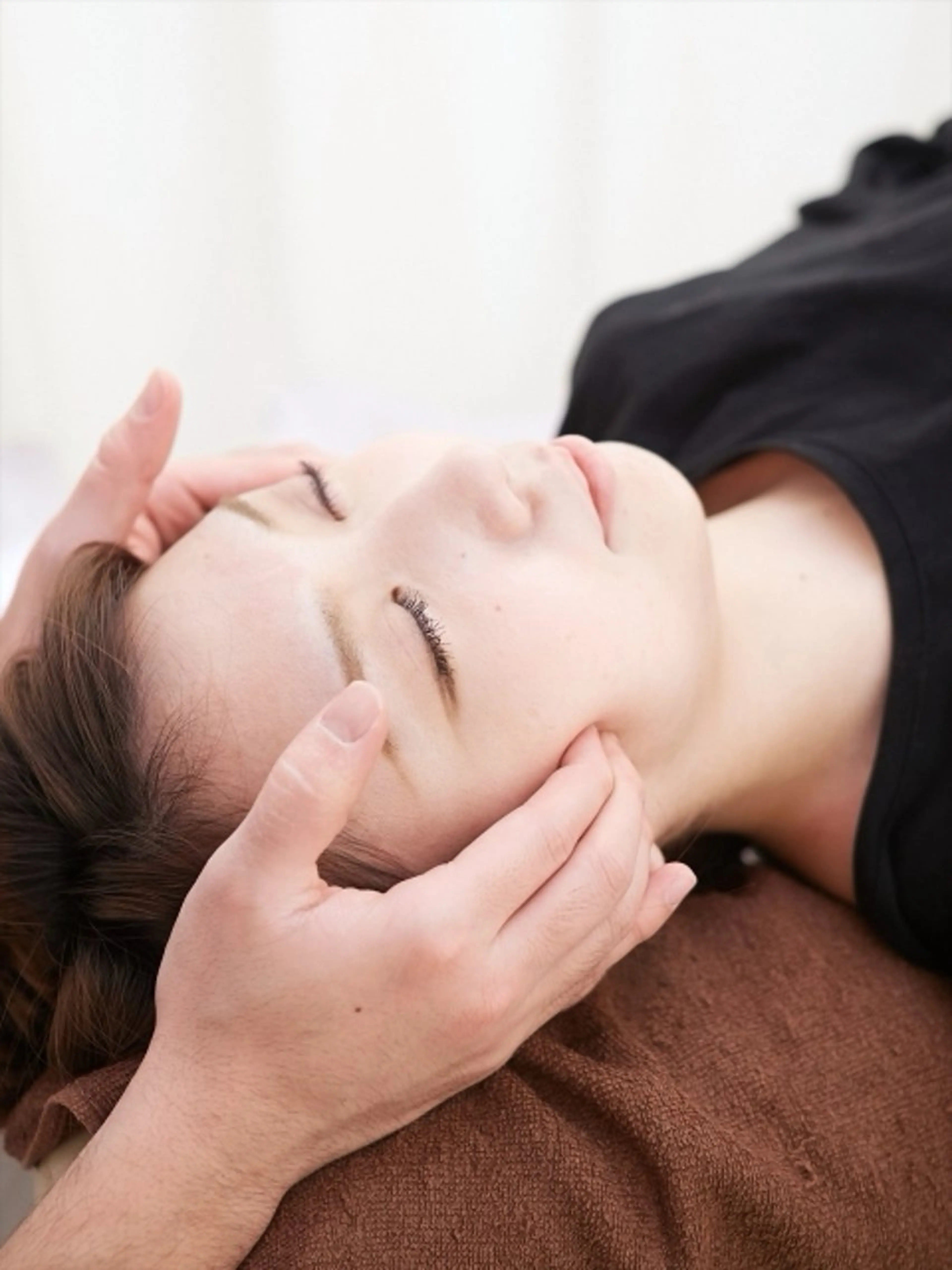 ⭐︎初回限定⭐︎ 【小顔&巻き肩、肩こりのお悩みに】小顔矯正＋首肩矯正の写真