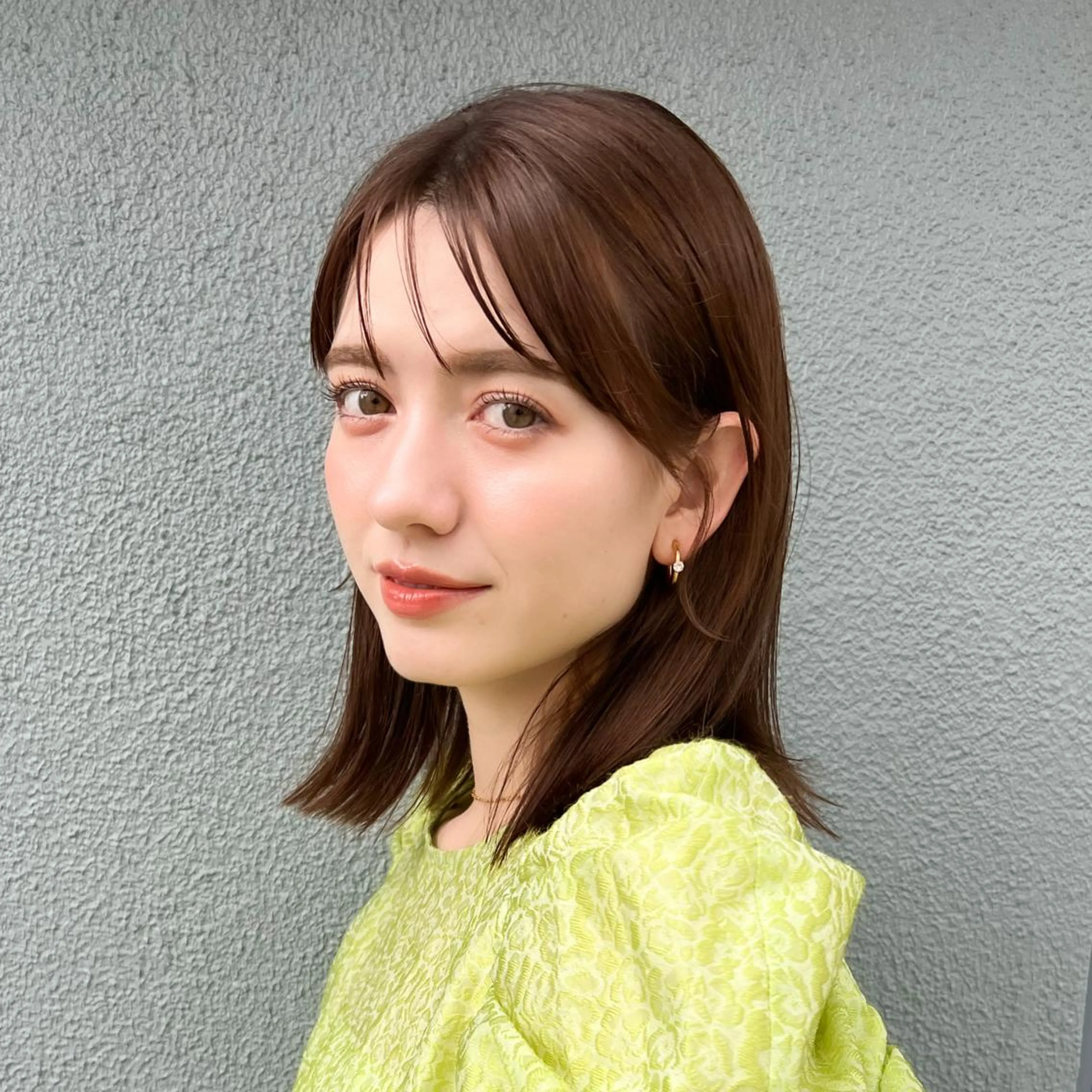 ミディアム 切りっぱなしボブ ボブ くびれヘア カット ヘアカラー トリートメント レイヤーカットのプロ 大人ヘア宮森貴志のヘアスタイル