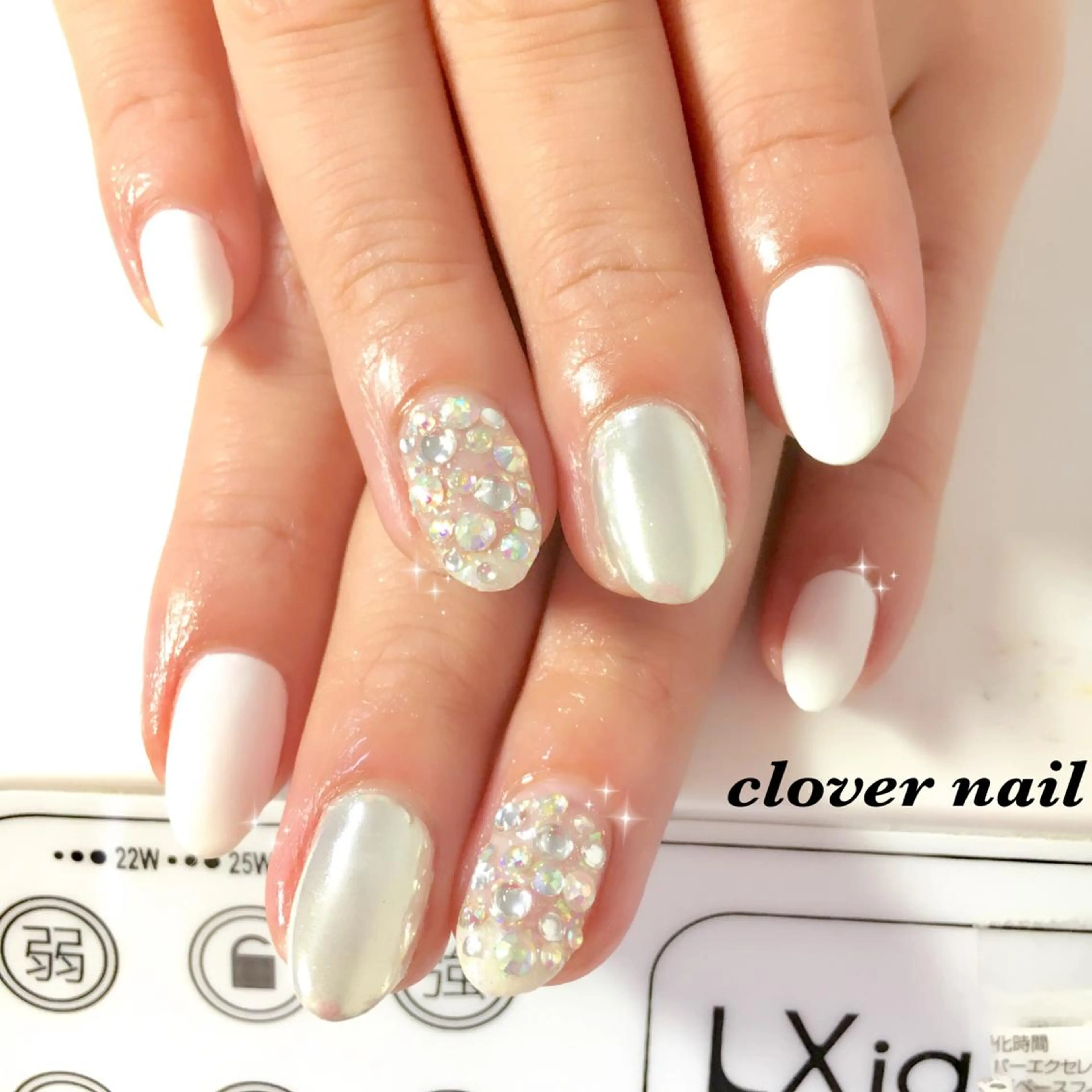 ネイル ミラーネイル clover nailのネイルデザイン