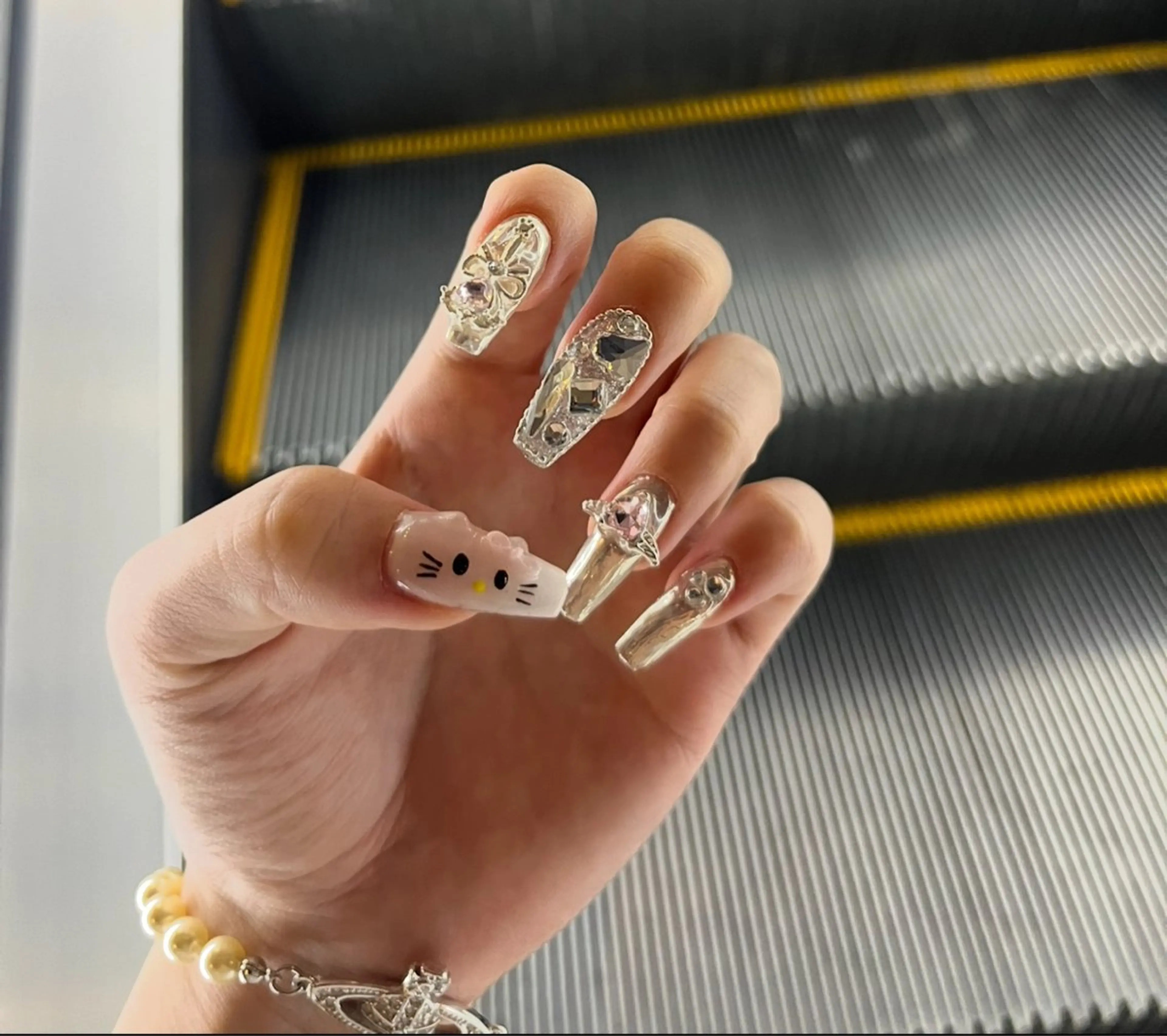 ネイル 宇陀 青空🪩のネイルデザイン