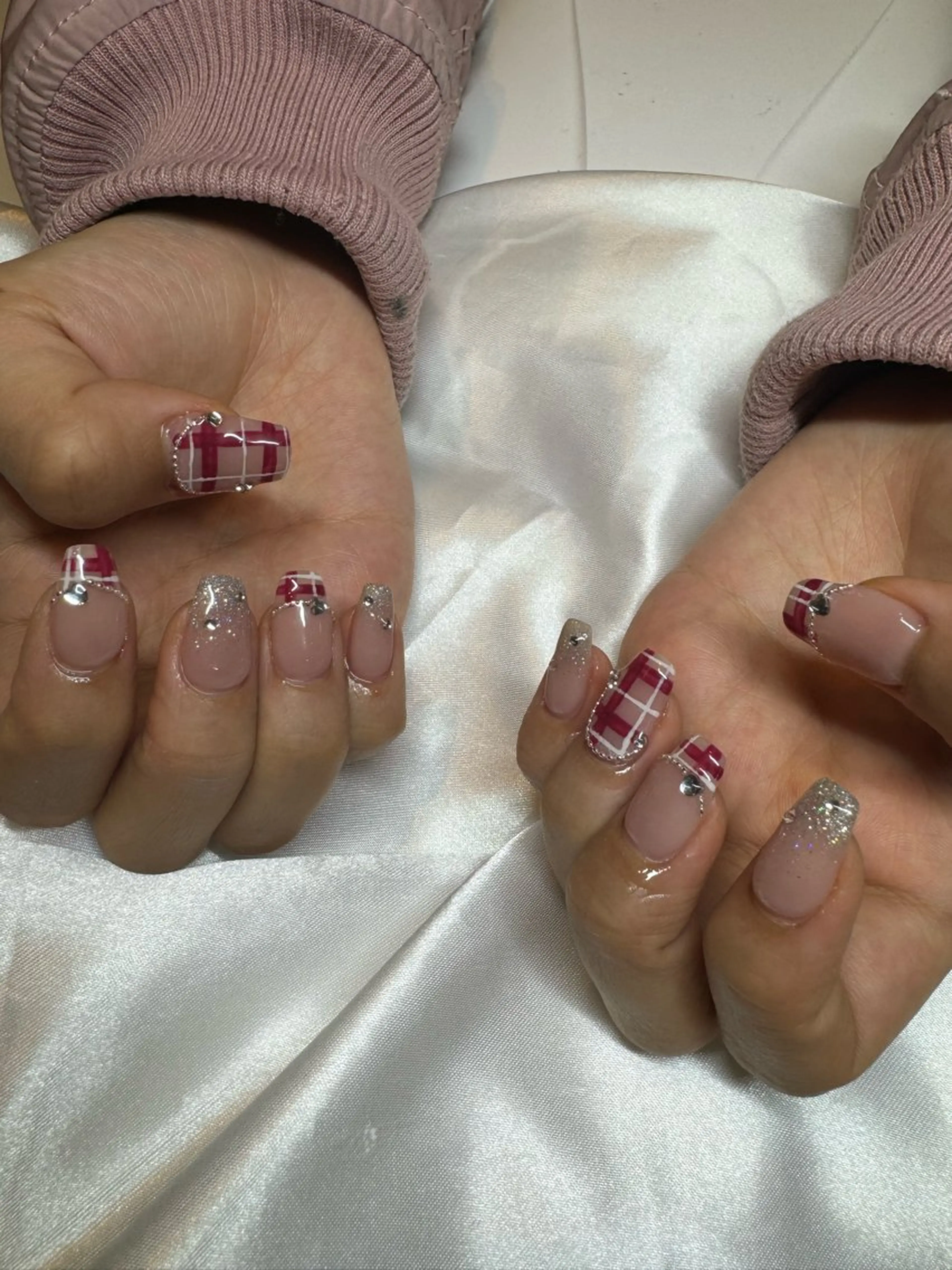 ネイル ハンドネイル 濱岡 咲のネイルデザイン