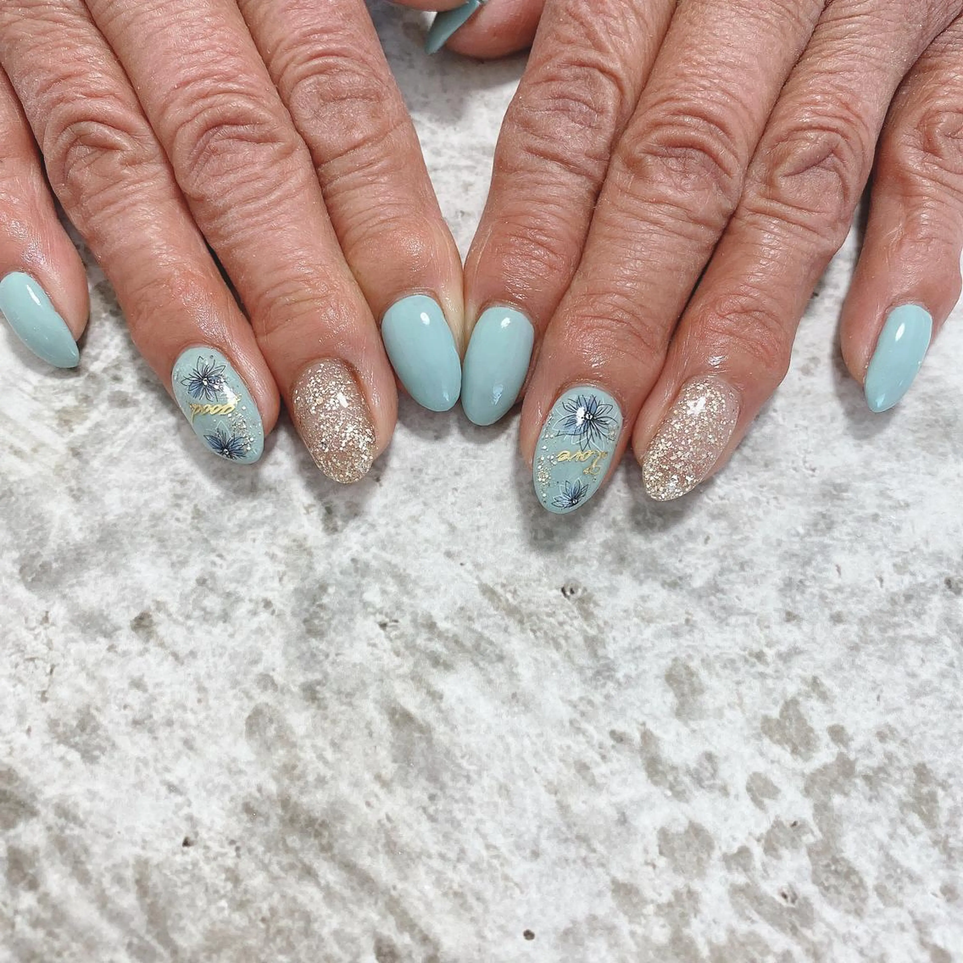 ネイル 吉岡 裕子のネイルデザイン