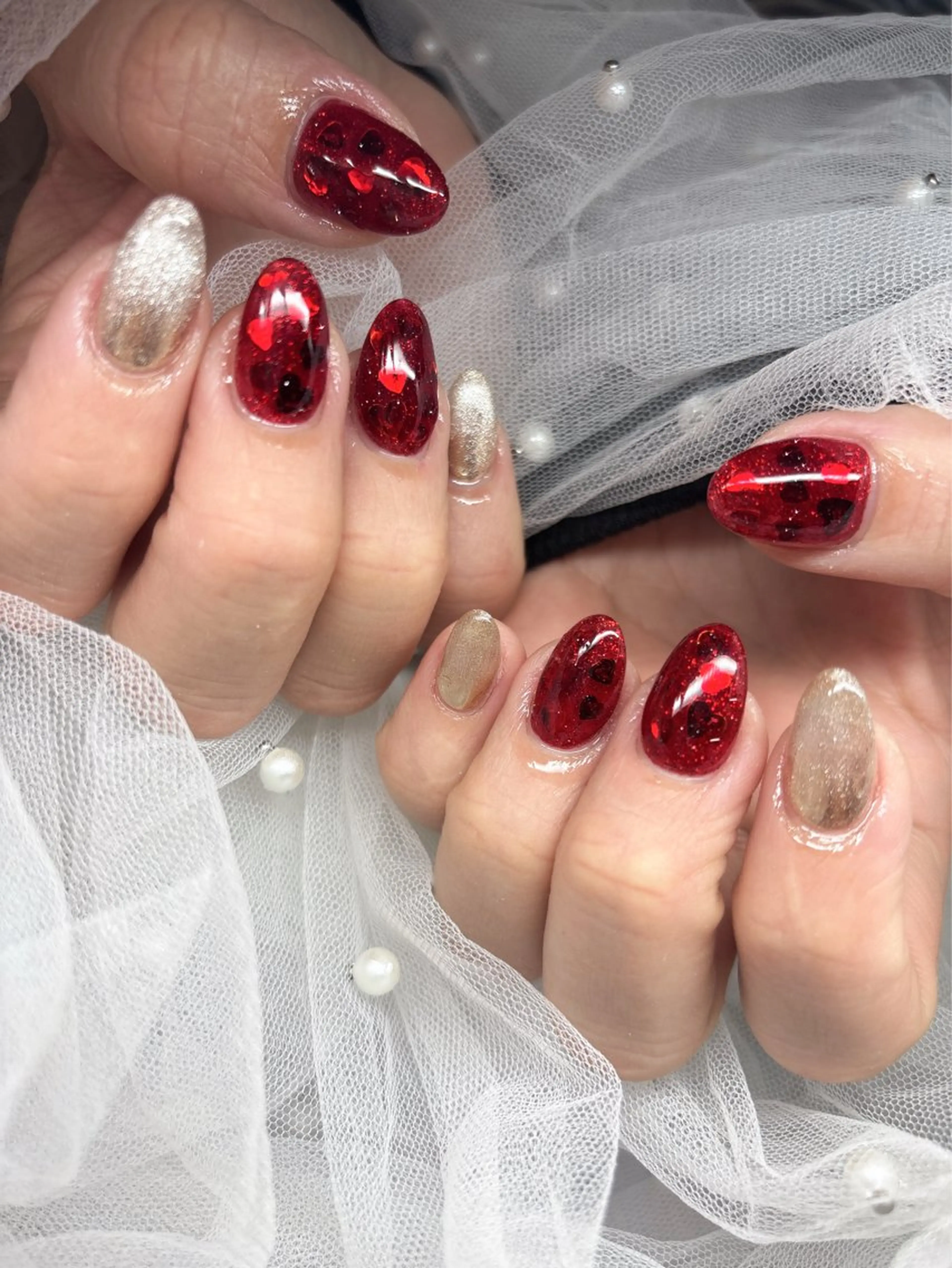 ネイル ハート マグネットネイル 赤色 バレンタイン happiness nailのネイルデザイン