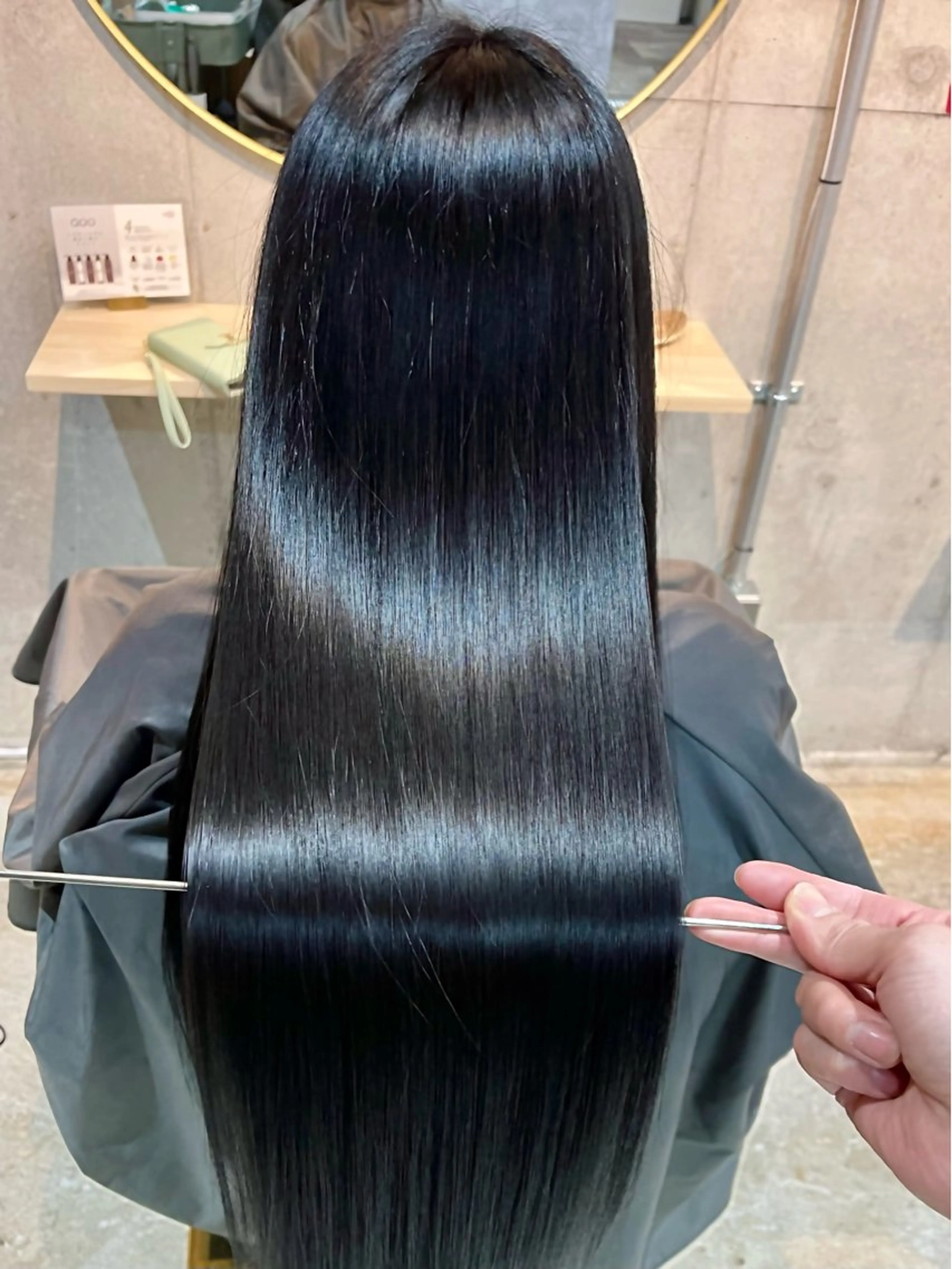 ロング QOO 戸越銀座所属・岩田 梨沙のヘアスタイル