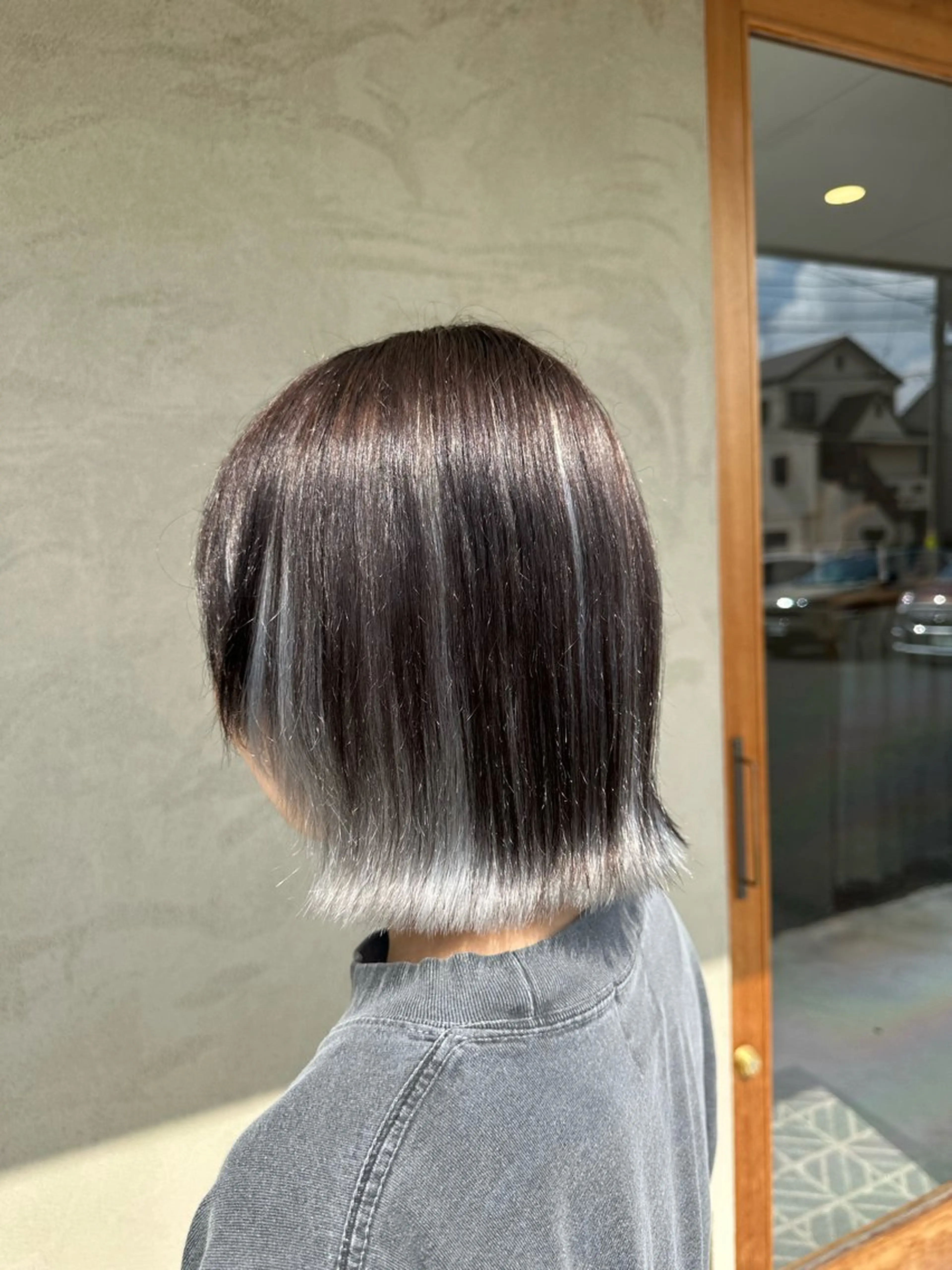 ミディアム 小顔カット 外ハネヘア ヘアカラー レイヤー/蟹江/ くすみカラー/川口のヘアスタイル