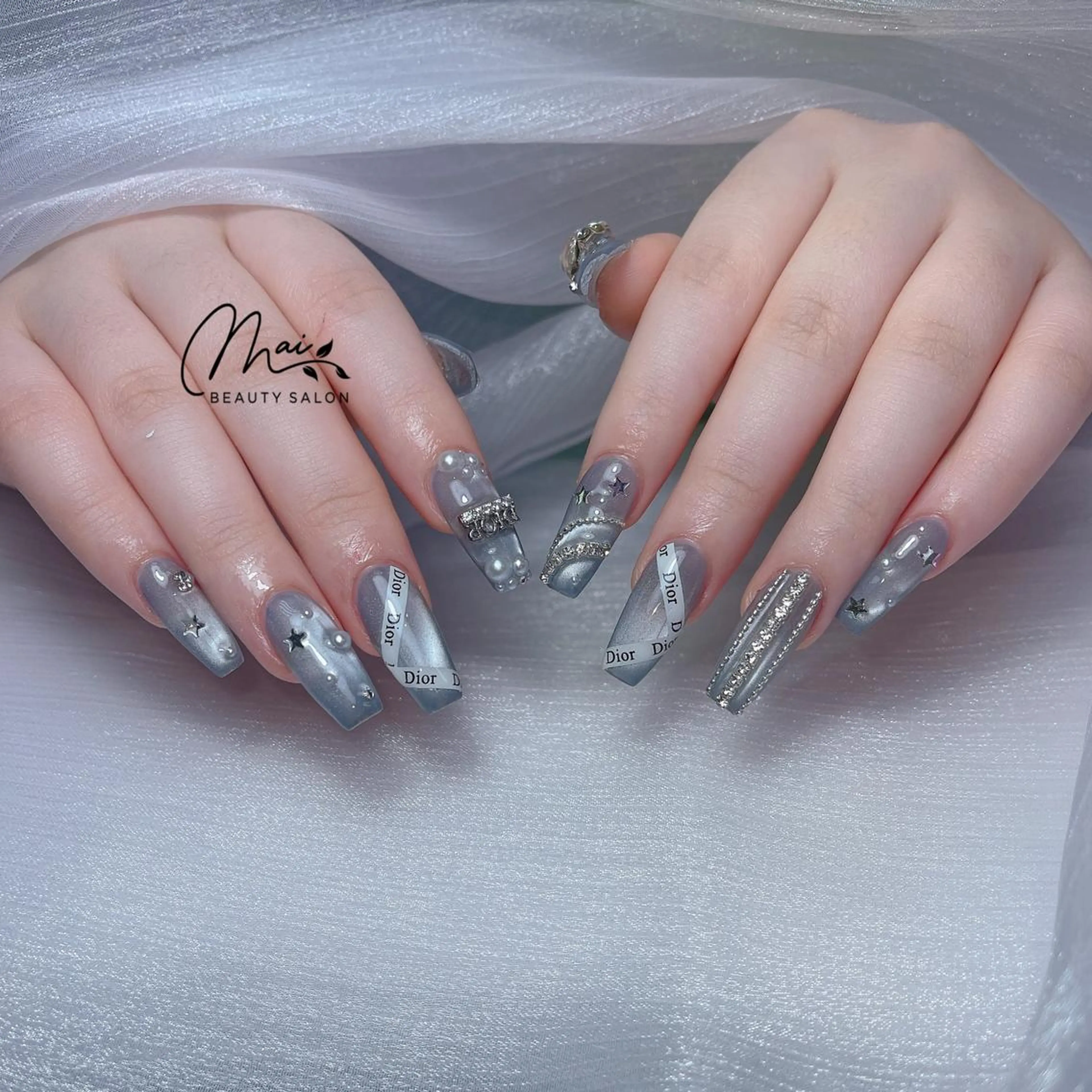 ネイル オーロラネイル チークネイル 長さ出し フラッシュネイル フットネイル MaiBeauty Niのネイルデザイン