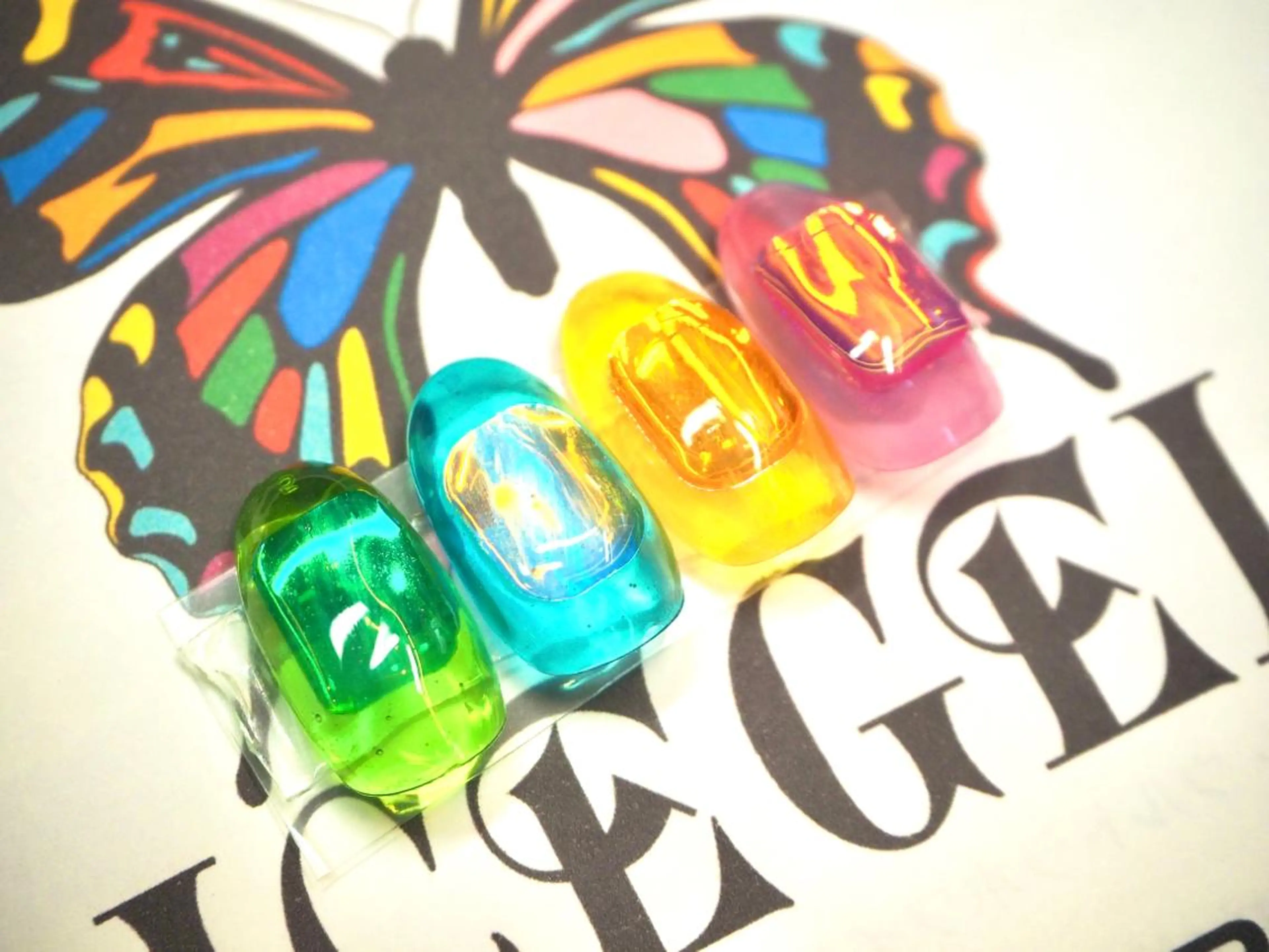 ネイル ジェルネイル 氷ネイル・うるうるネイル ロングネイル ニュアンスネイル オフィスネイル clover nailのネイルデザイン