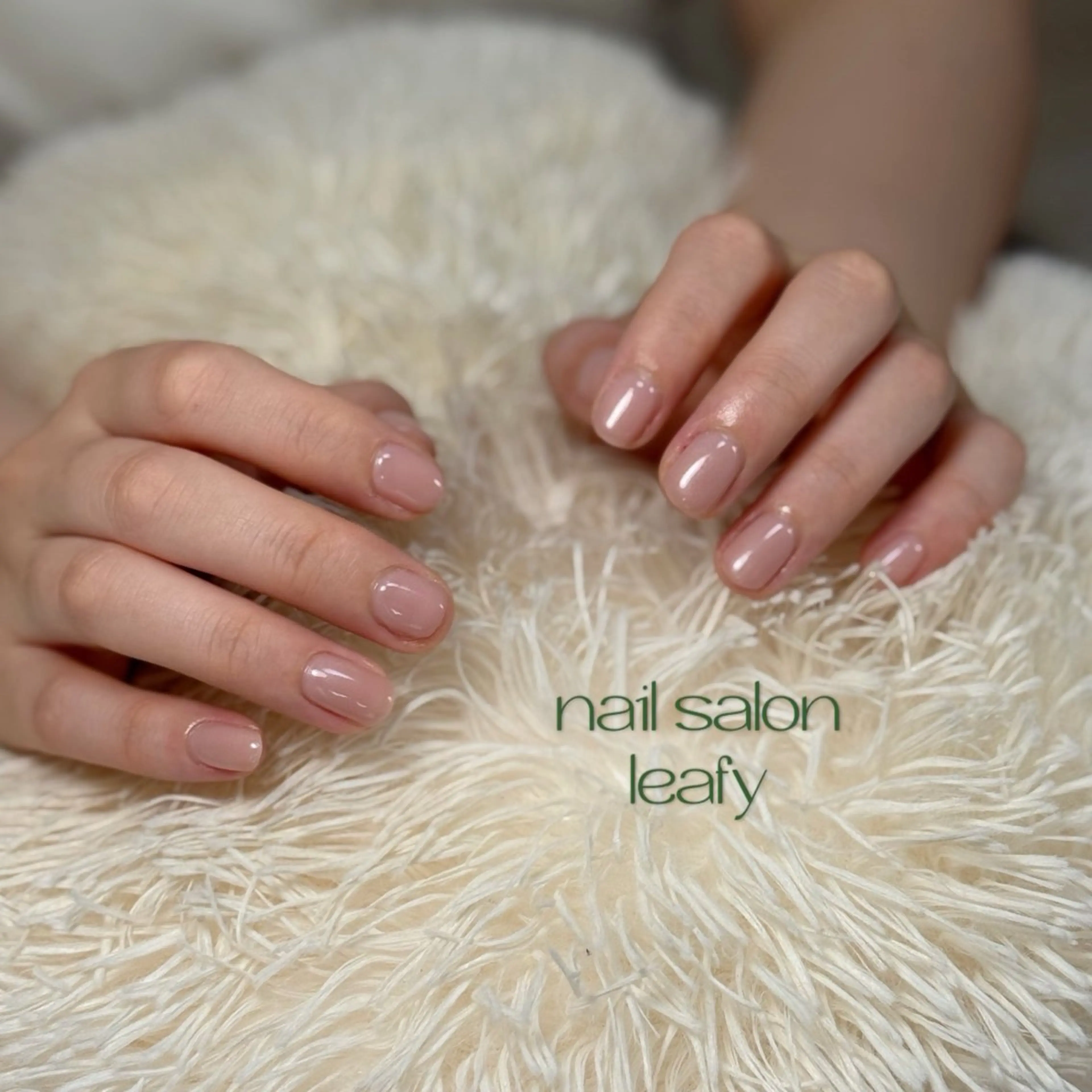 ネイル ワンカラーネイル ハンドネイル ネイルサロン leafyのネイルデザイン