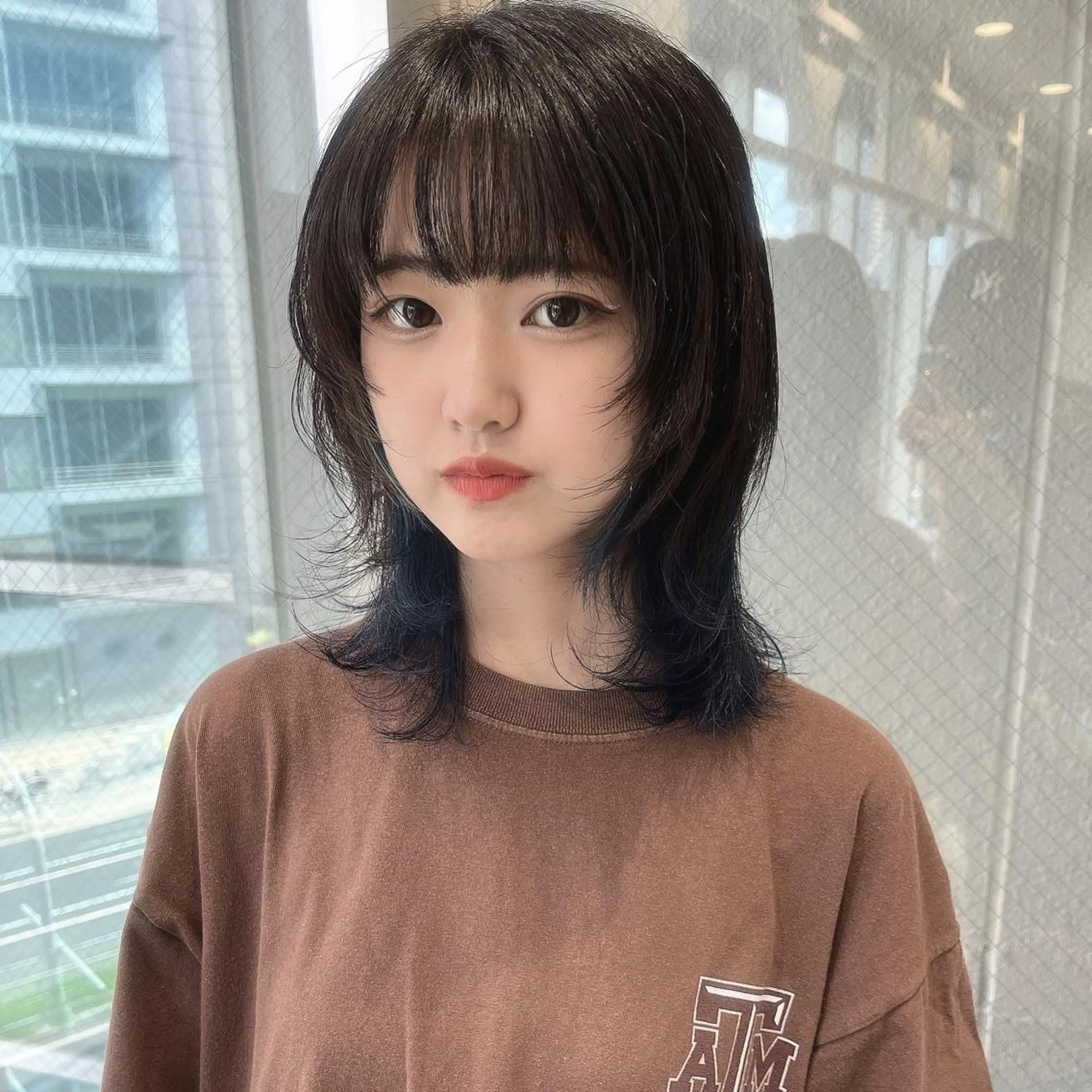 ミディアム ウルフカット ウルフカット／吉村 桃子のヘアスタイル