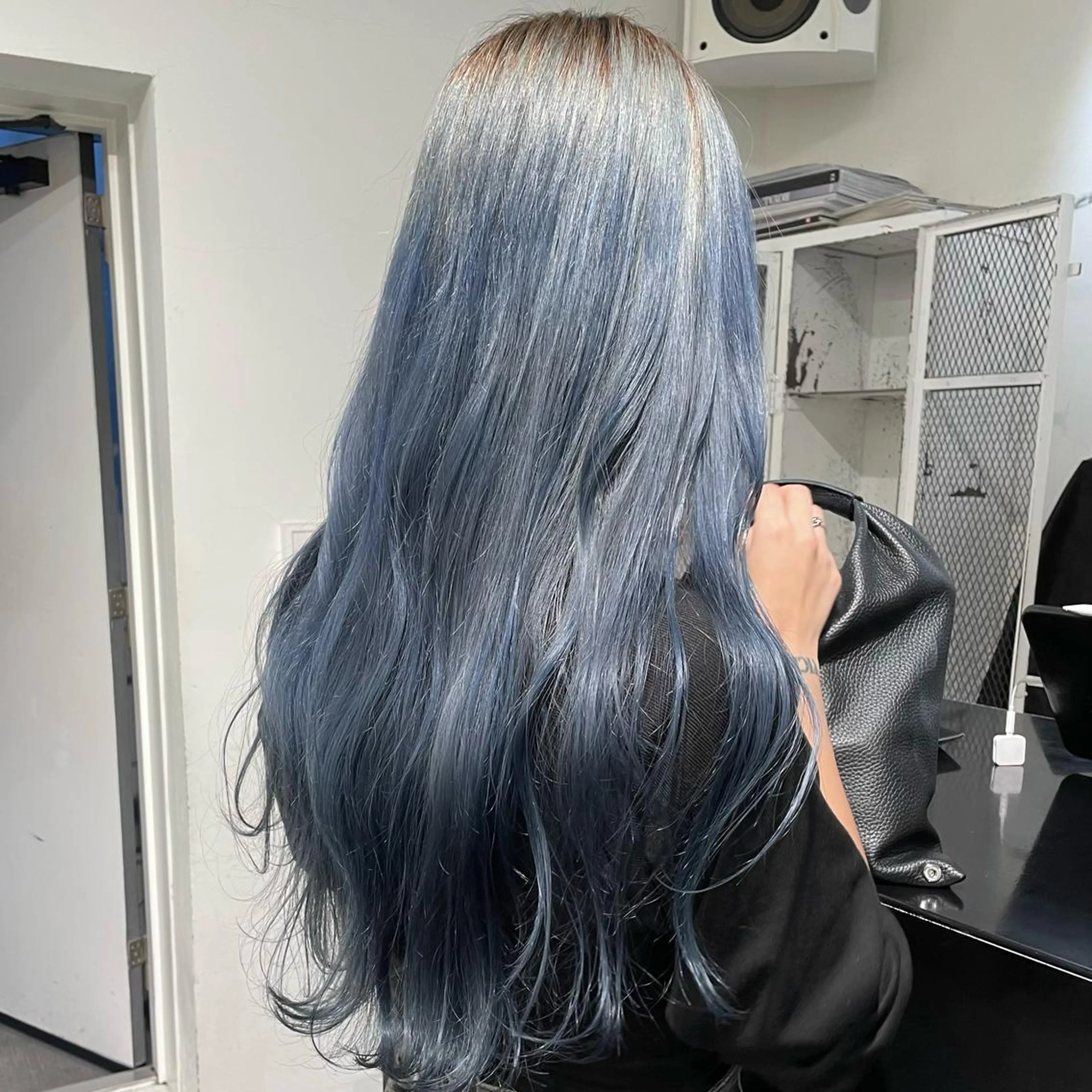 ロング カラー ヘアカラー トリートメント 🎀ミカ/レイヤー/ 韓国巻き/原宿🎀のヘアスタイル