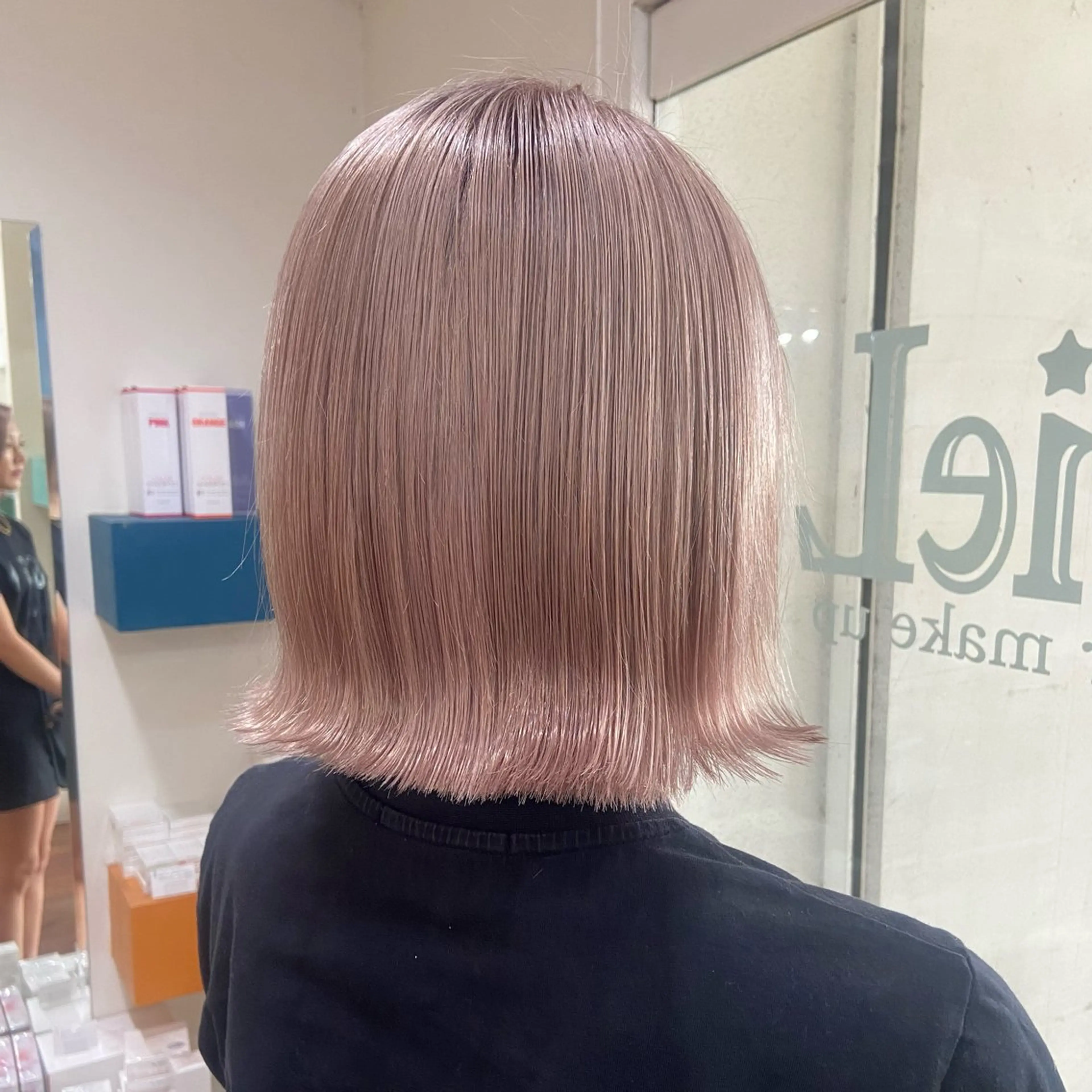 ミディアム カラー ベージュカラー ピンクカラー ピンクベージュ 髪質改善/ストレート /透明感/西川奈穂のヘアスタイル