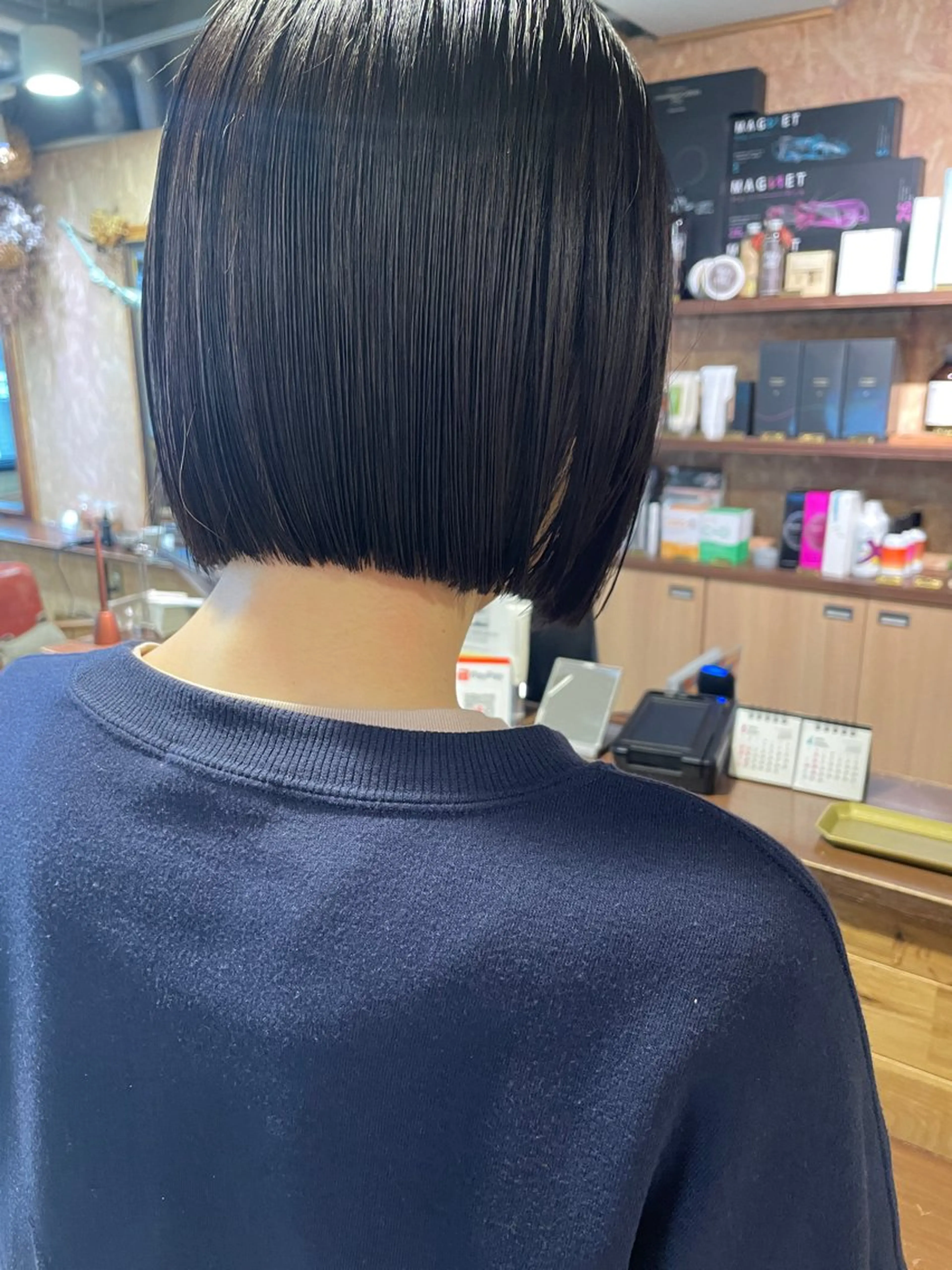 ショート カラー ボブ カット ヘアカラー トリートメント さの あやねのヘアスタイル