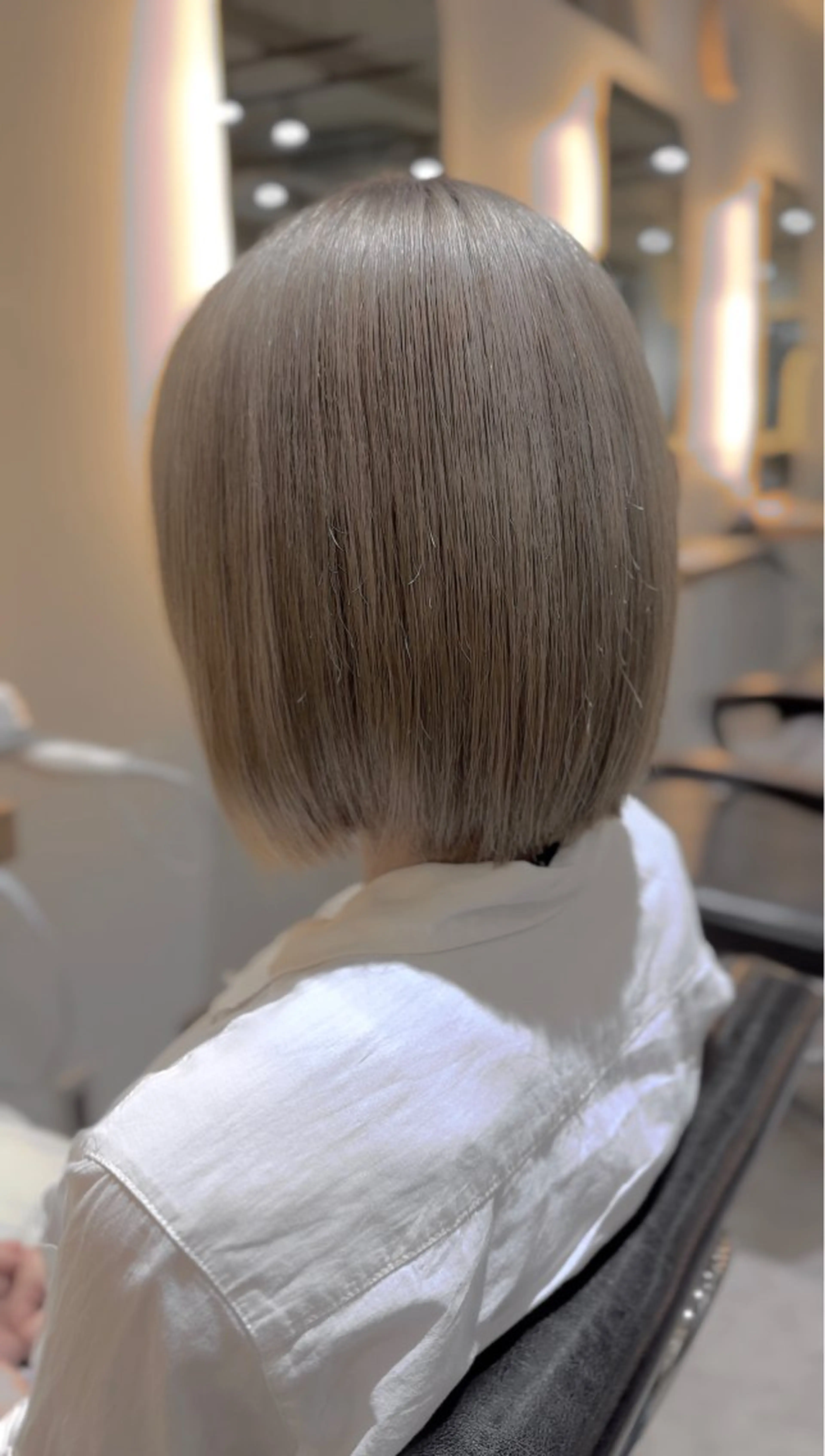 ミディアム カラー ブリーチ ケアブリーチ イヤリングカラー インナーカラー カット ヘアカラー トリートメント レイヤーカット/ ブリーチカラー/雅人のヘアスタイル