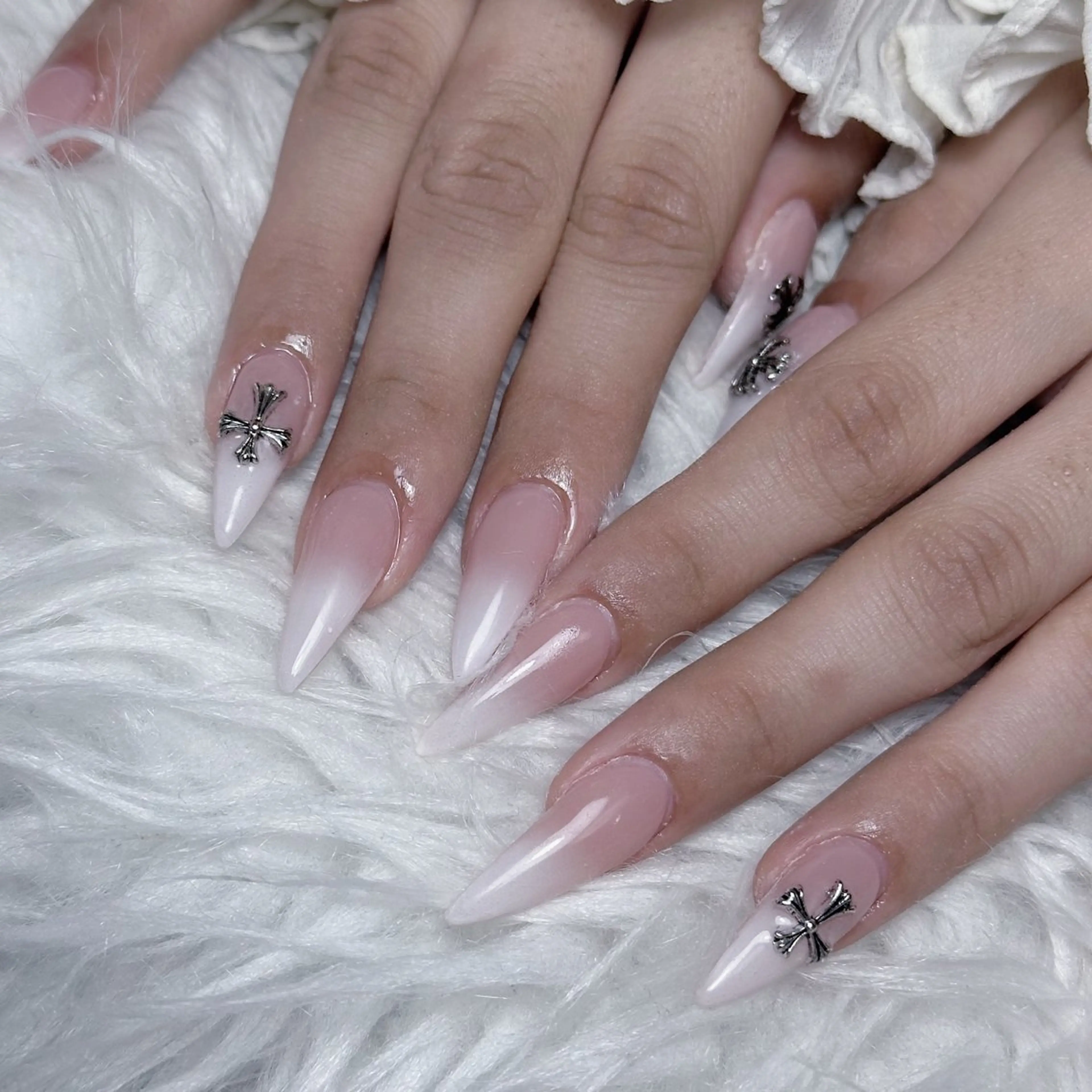 ネイル ハンドネイル Yun nail Jihoのネイルデザイン