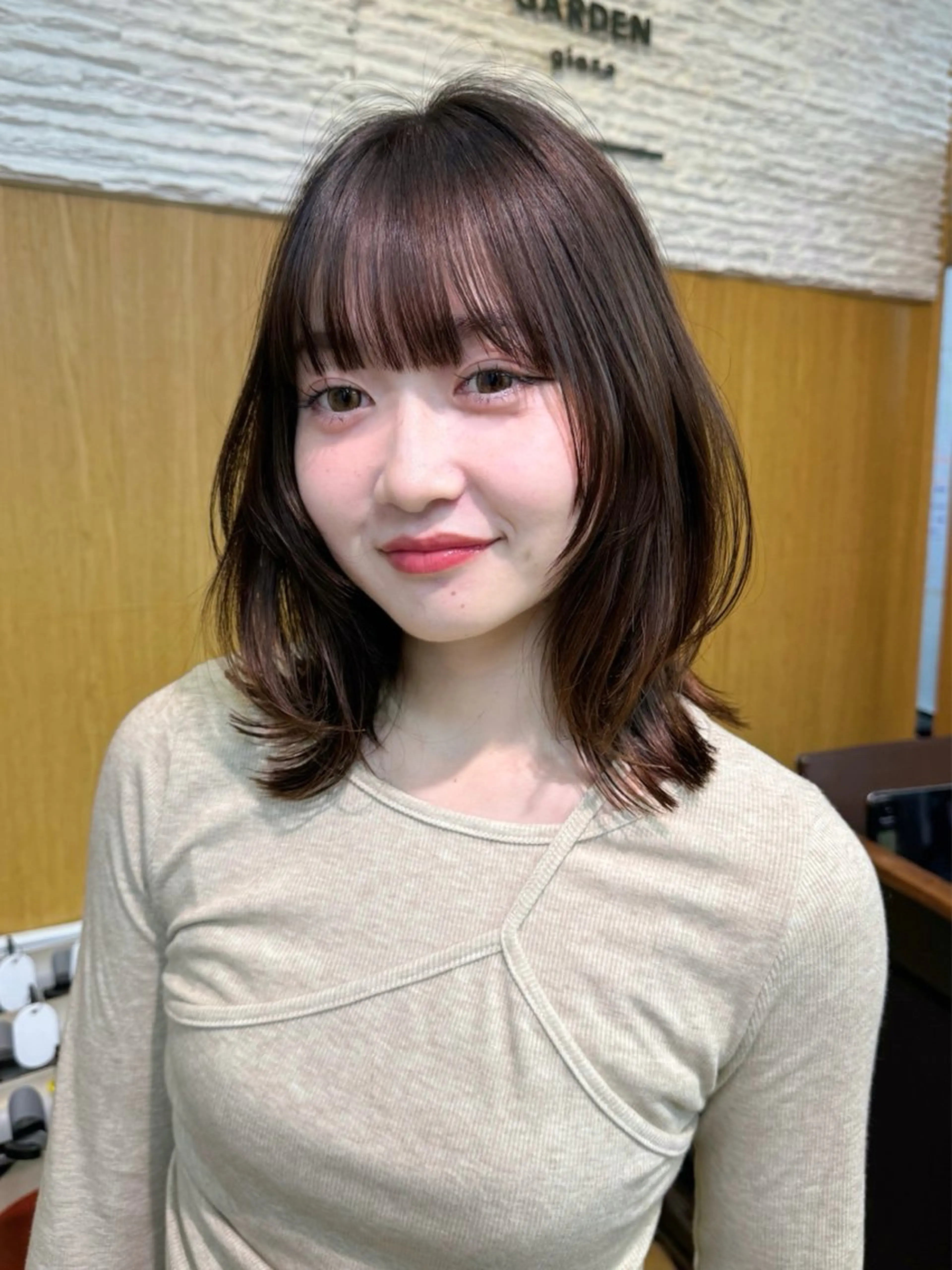 ミディアム カラー グレージュ/レイヤー /ボブ/moyu🎀のヘアスタイル