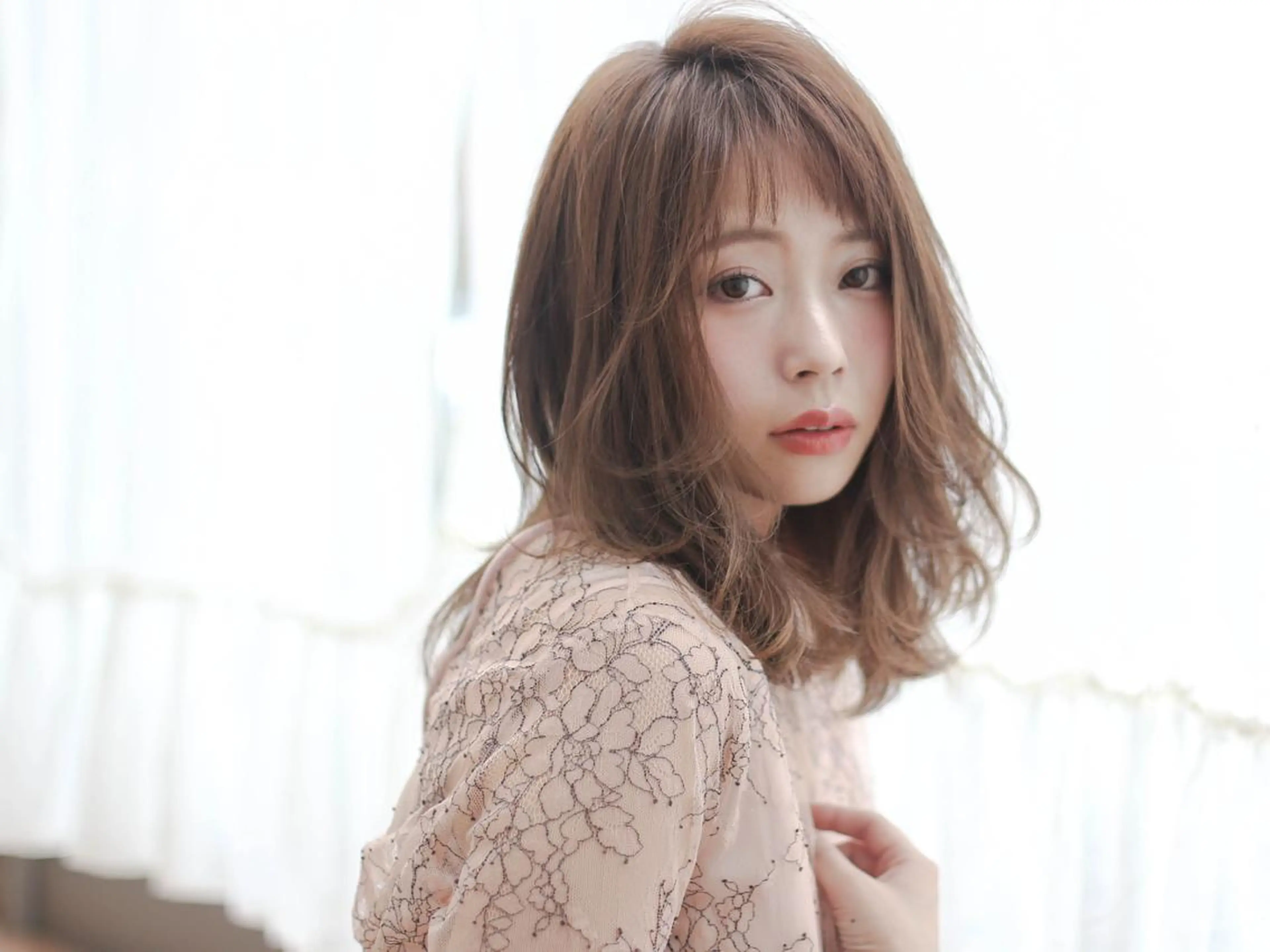 ミディアム トリートメント カット トリートメント ＨＩ ROのヘアスタイル