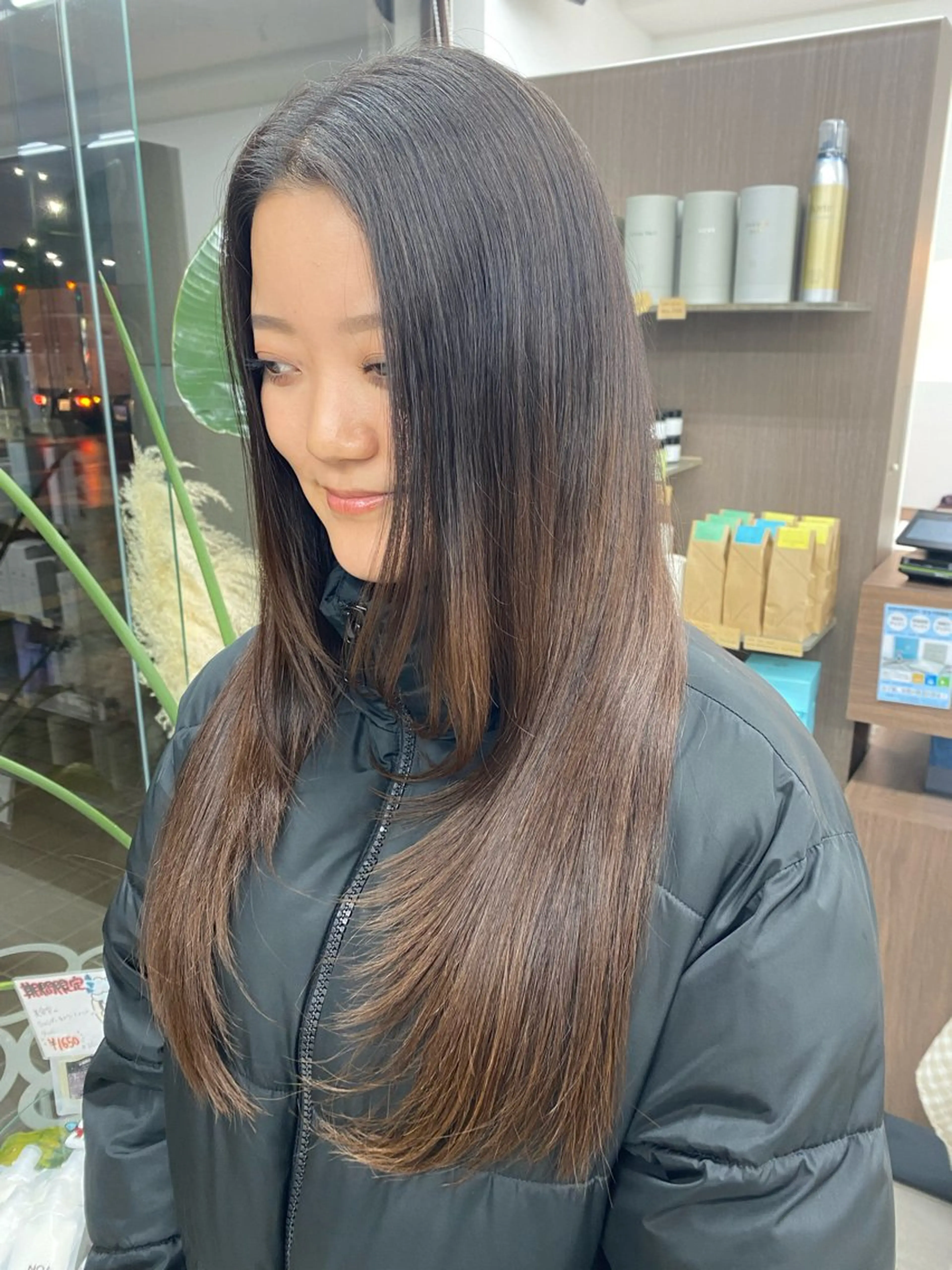 ロング レイヤーカット ロング カット 月野涼風 /レイヤーカットのヘアスタイル