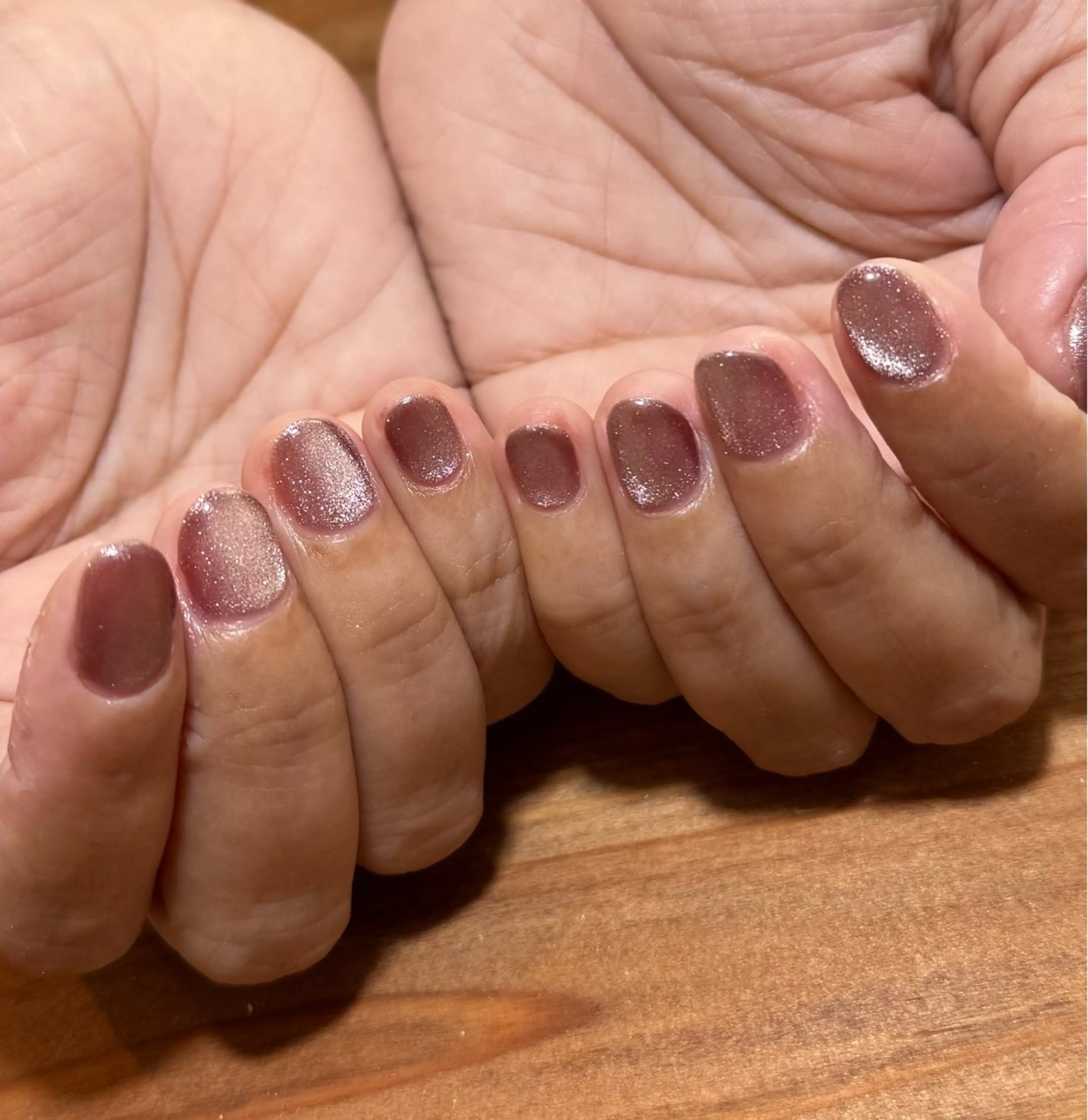 ネイル キラキラネイル ワンカラーネイル Nes.nail&eyelash沖縄所属・Nes.nail 那覇松山のネイルデザイン