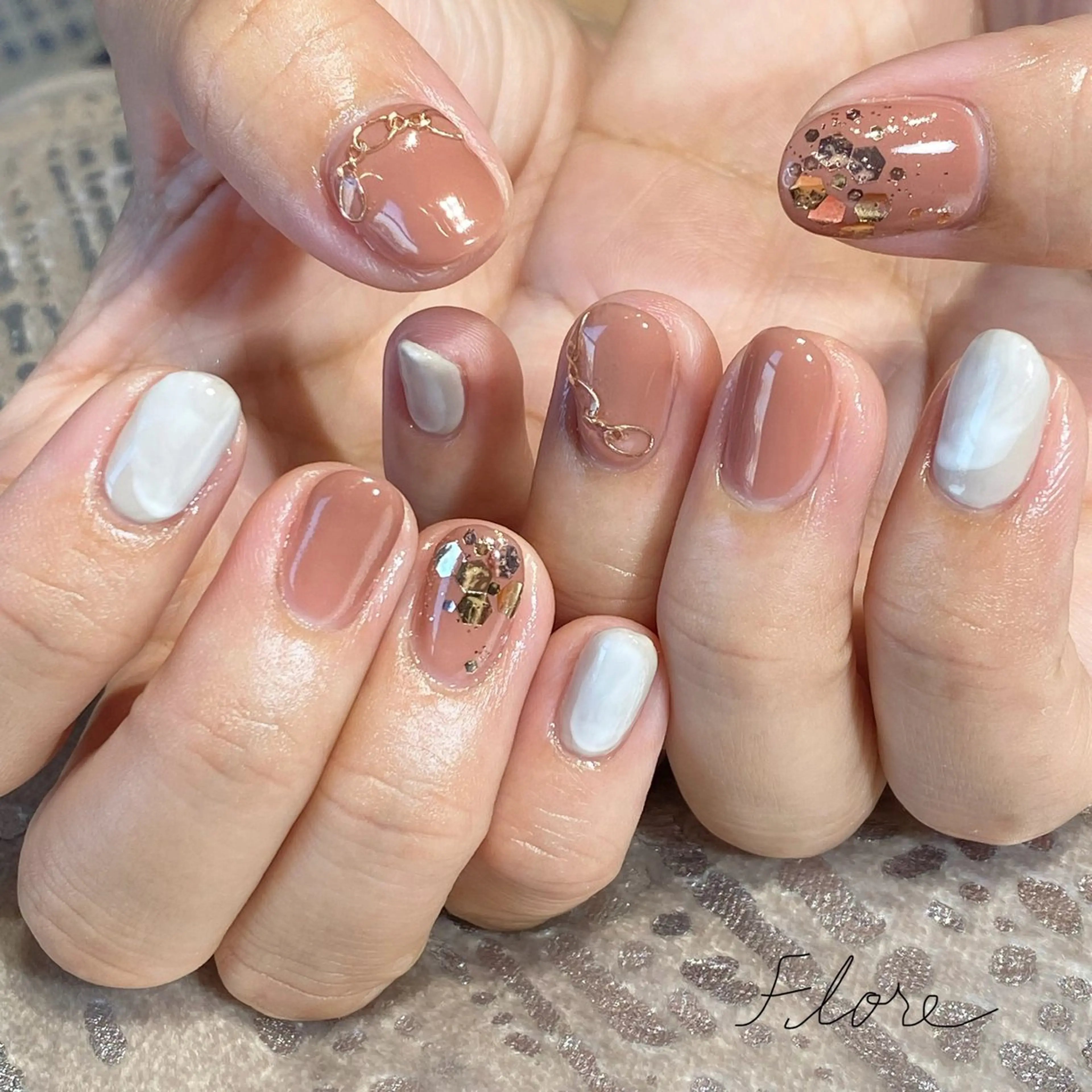 ネイル Flore (フロール)の眉毛・アイブロウイメージ