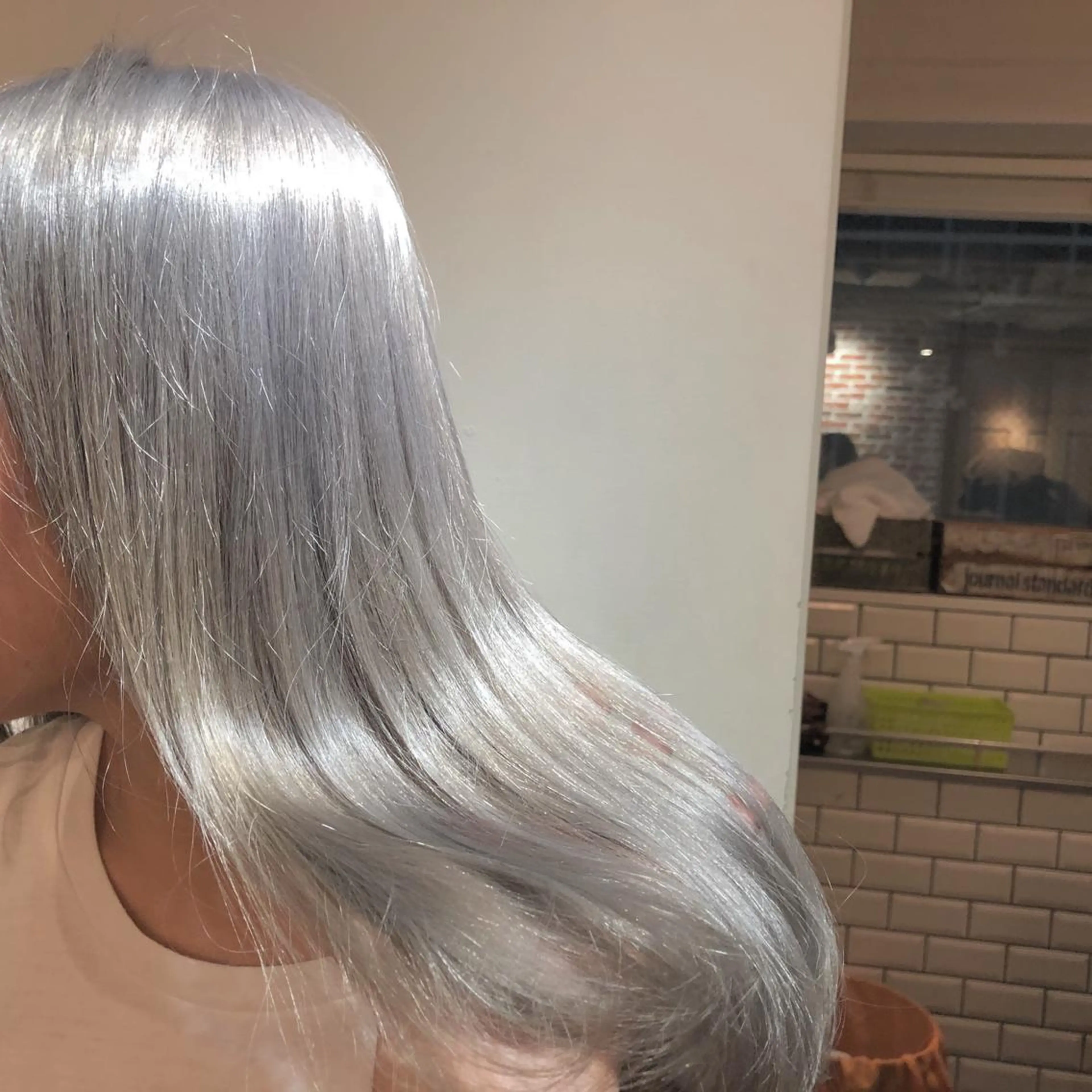 セミロング カット ヘアカラー トリートメント 🌸ハイトーン 新田　廉 🌸のヘアスタイル