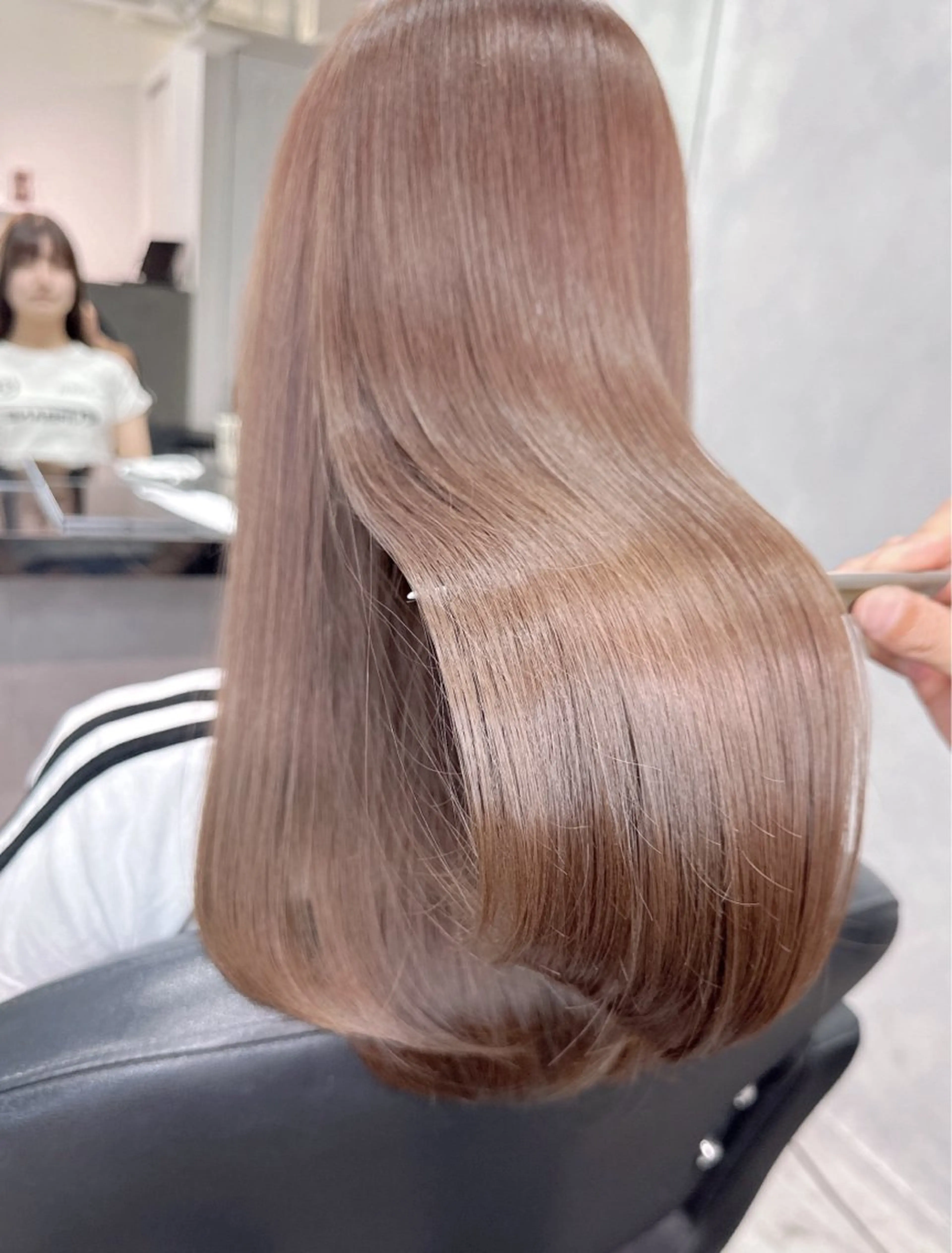 セミロング 伸ばしかけ 髪質改善 縮毛矯正 トリートメント 酸熱トリートメント 縮毛矯正 トリートメント LUANA/千種 竹内康のヘアスタイル