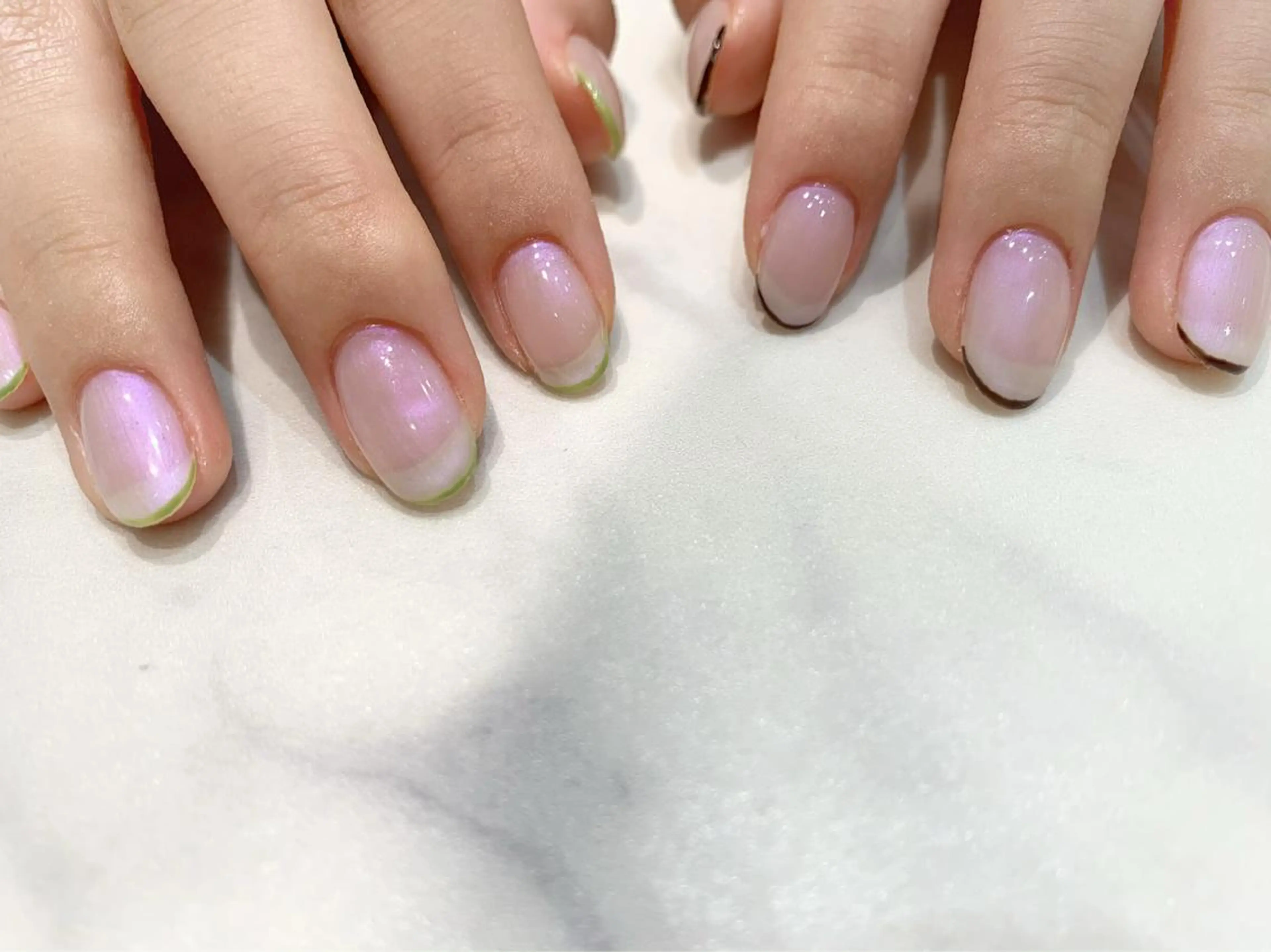 ネイル オーロラネイル フレンチネイル nailAVANCE akariのネイルデザイン