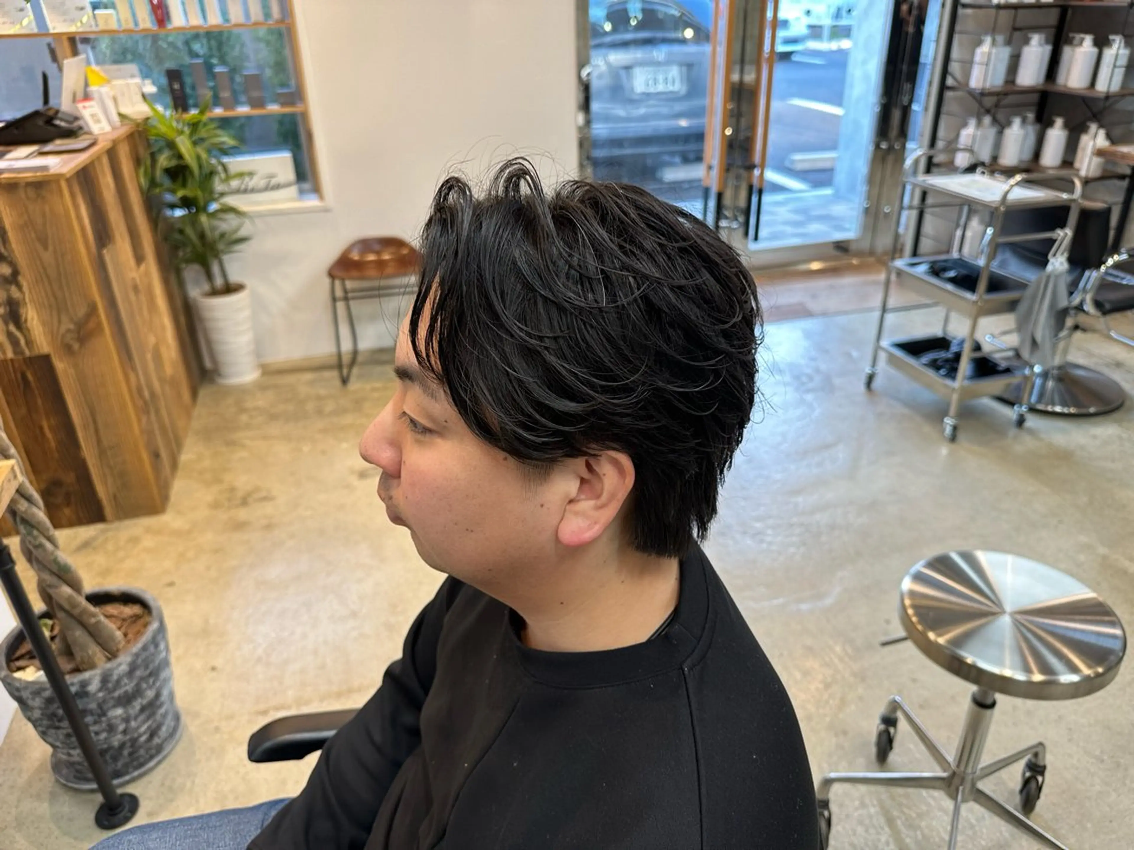 ショート パーマ メンズ 倉持 誠也　フェザーパーマのヘアスタイル