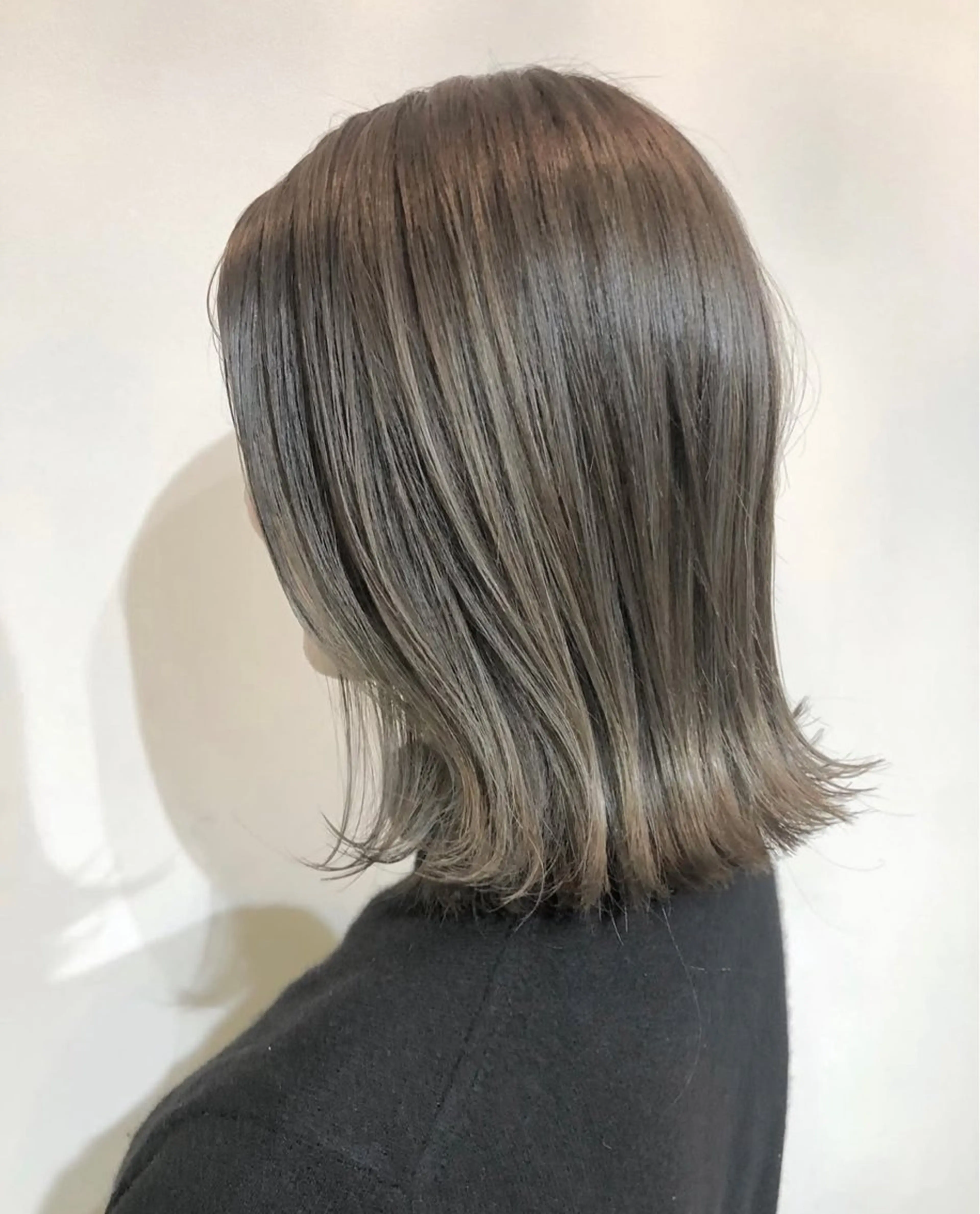 ✂︎デザインカット＋艶カラー＋トリートメント¥6900✂︎の写真