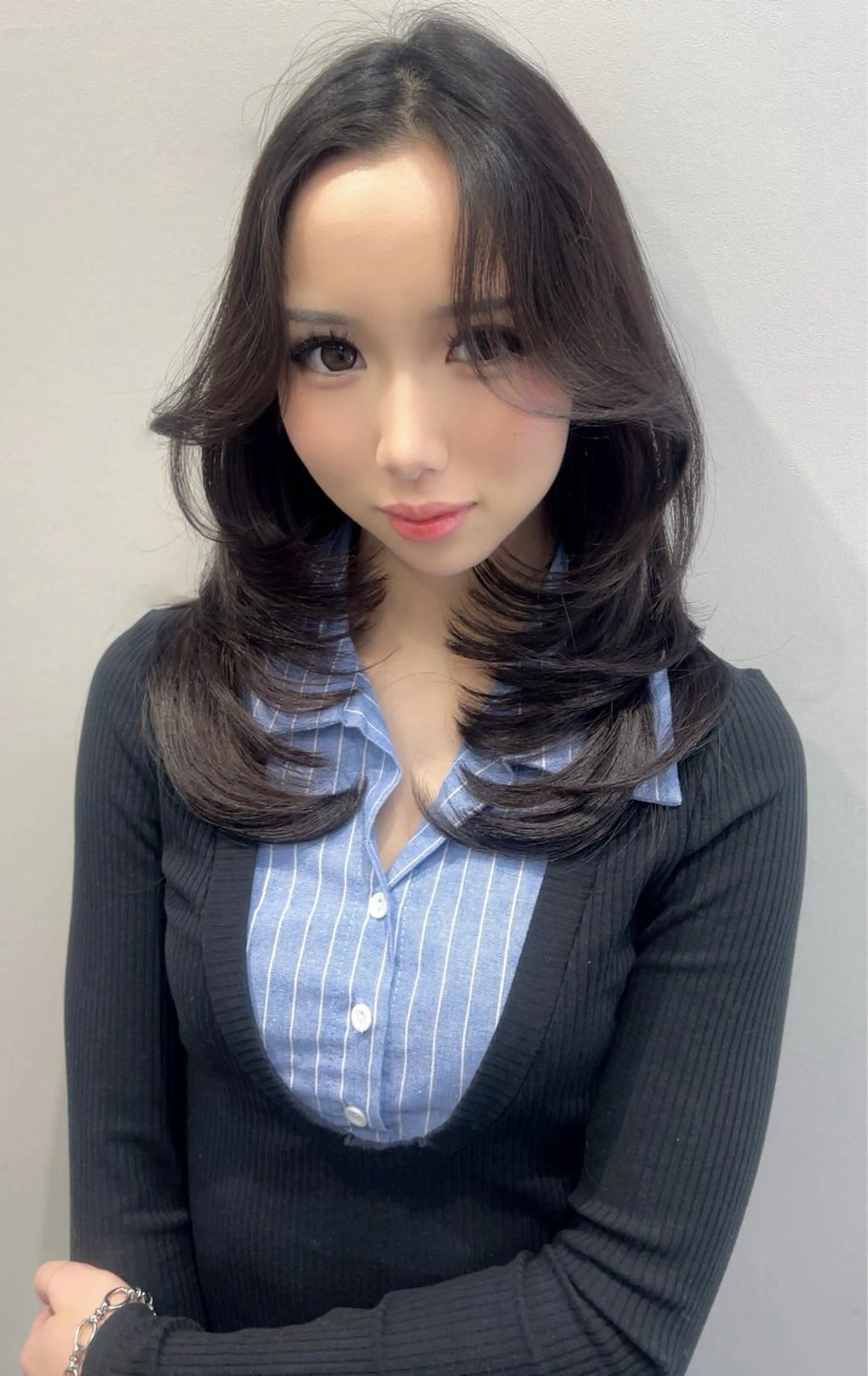 セミロング 髪質改善/艶カラー/ ブリーチ/桃谷翼のヘアスタイル