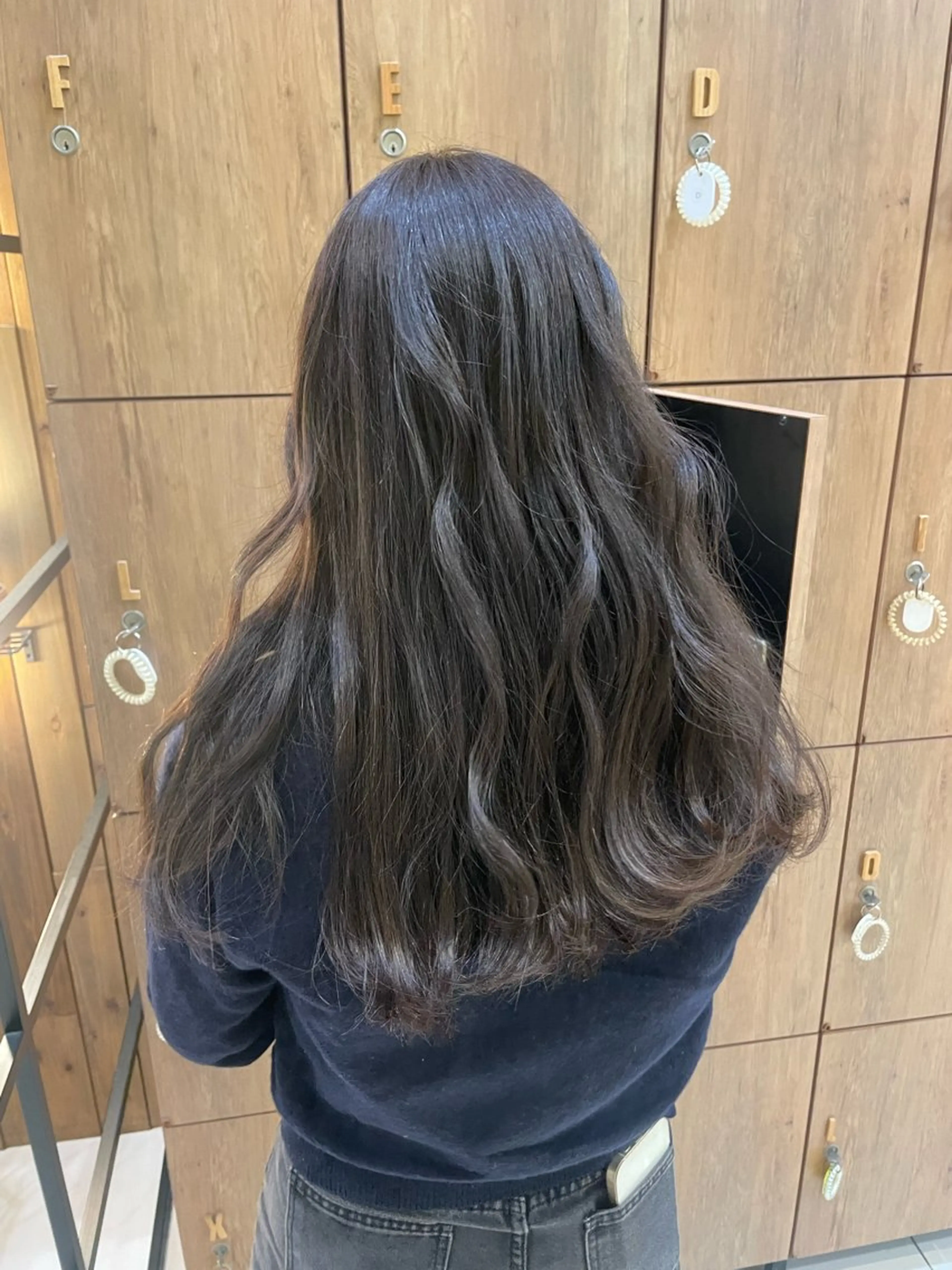 ロング カラー 透明感color吉田 沙羅のヘアスタイル