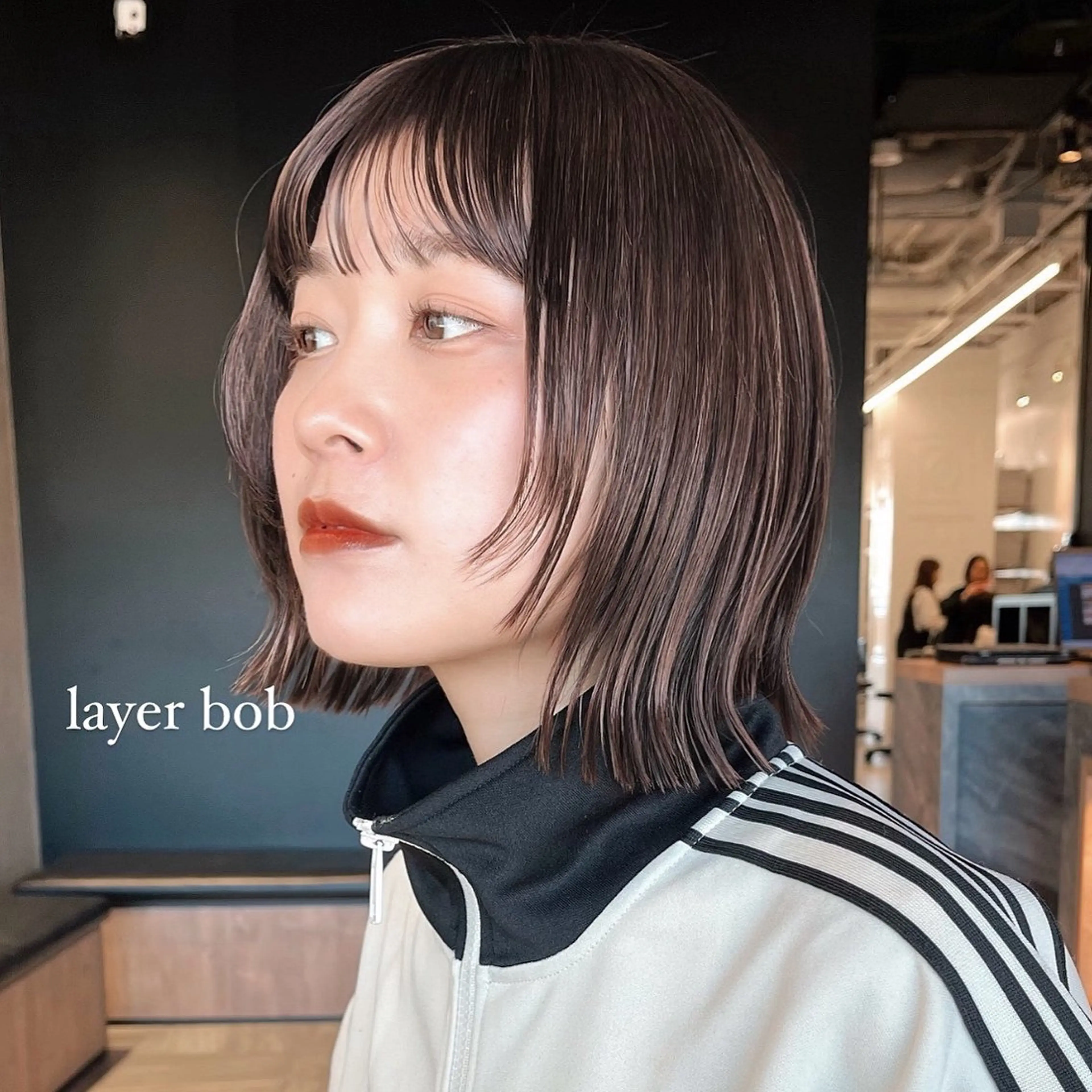 ショート カラー ヘアアレンジ ボブレイヤー グレージュ ボブ レイヤーカット 🌱ボブ/レイヤー/ ベージュ/あやみ✨のヘアスタイル