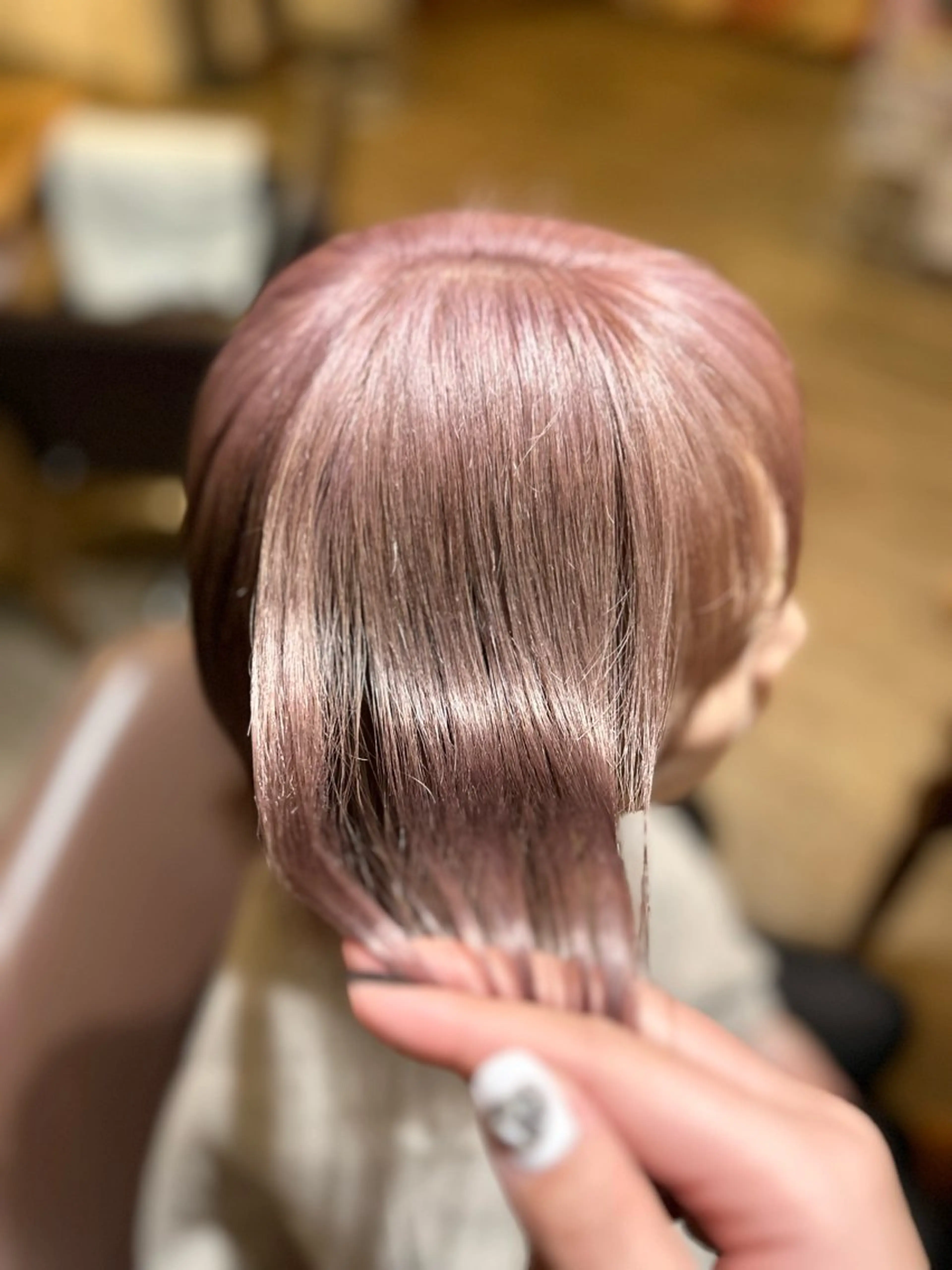 ミディアム カラー ブリーチ 透明感カラー ピンクカラー カット ヘアカラー Morpho Hair Product所属・井上 花音のヘアスタイル